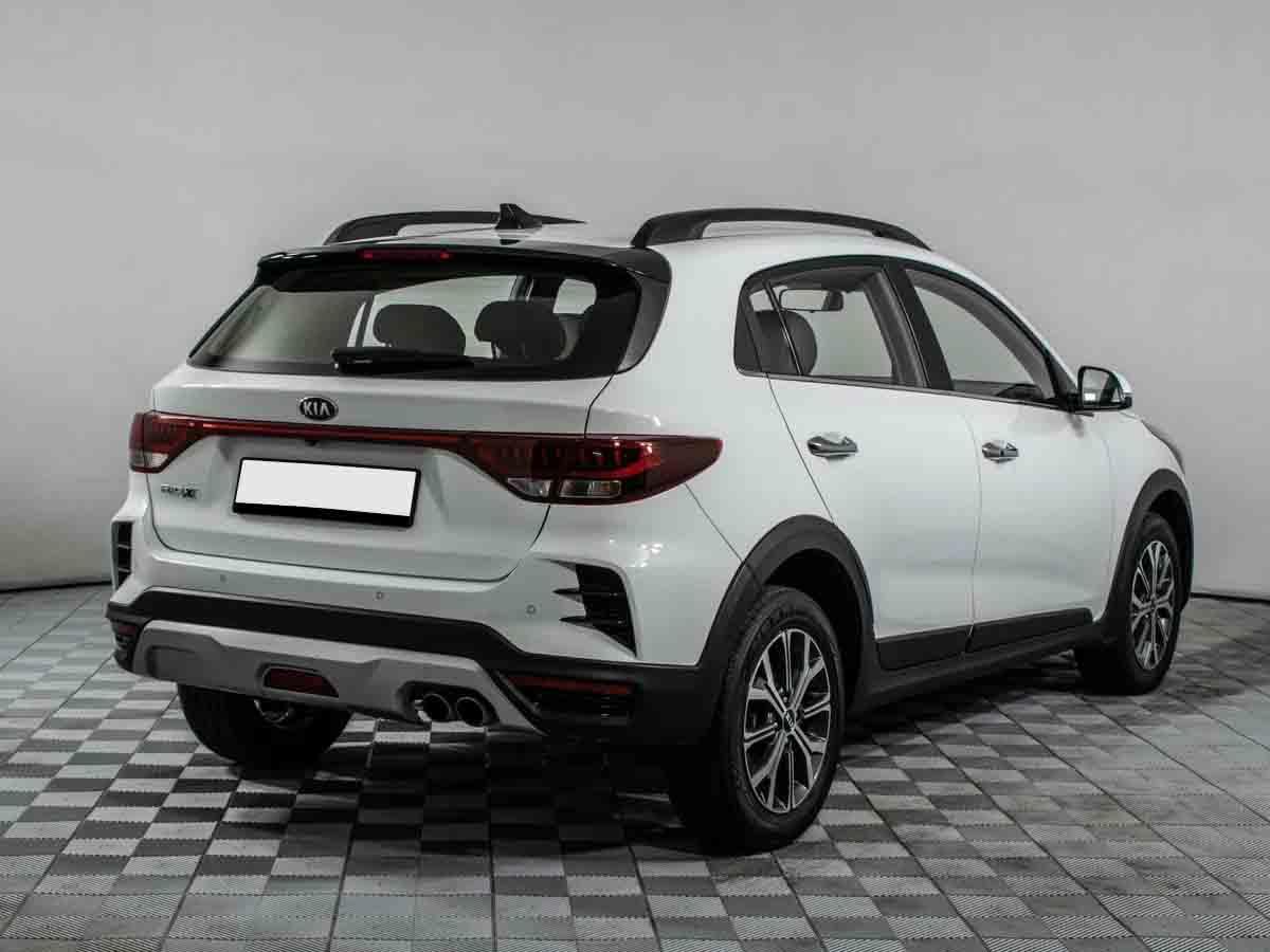 Kia Rio 2022, белый