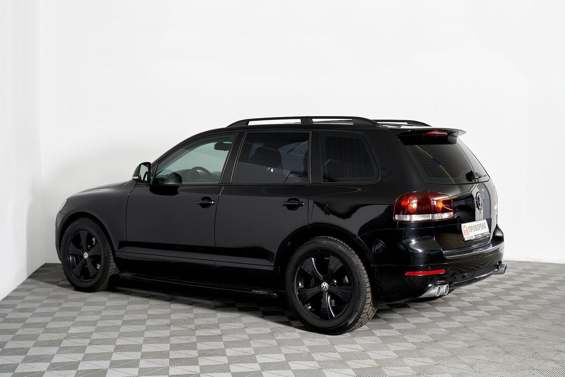 Volkswagen Touareg 2007, черный