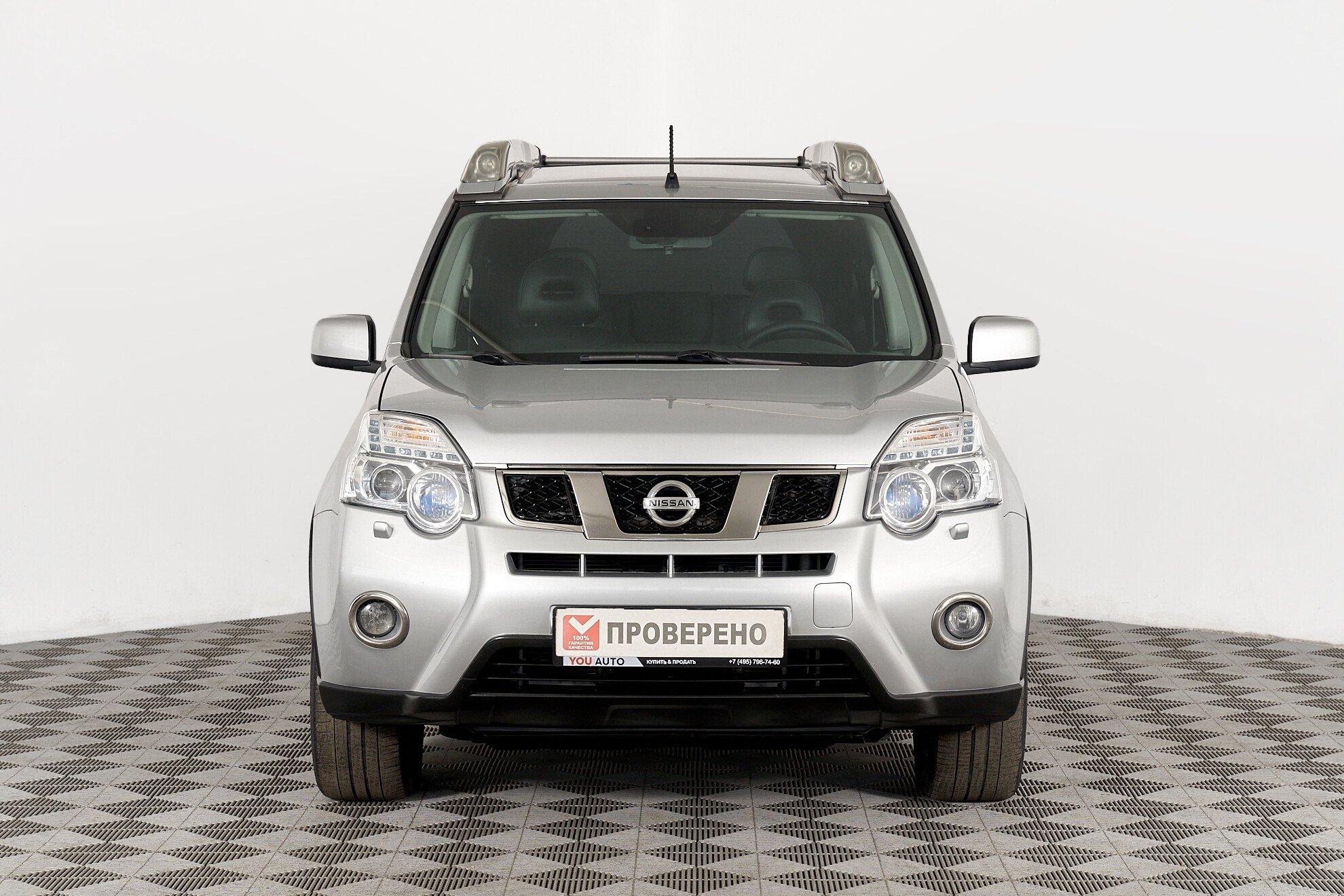 Nissan X-Trail 2011, серебряный