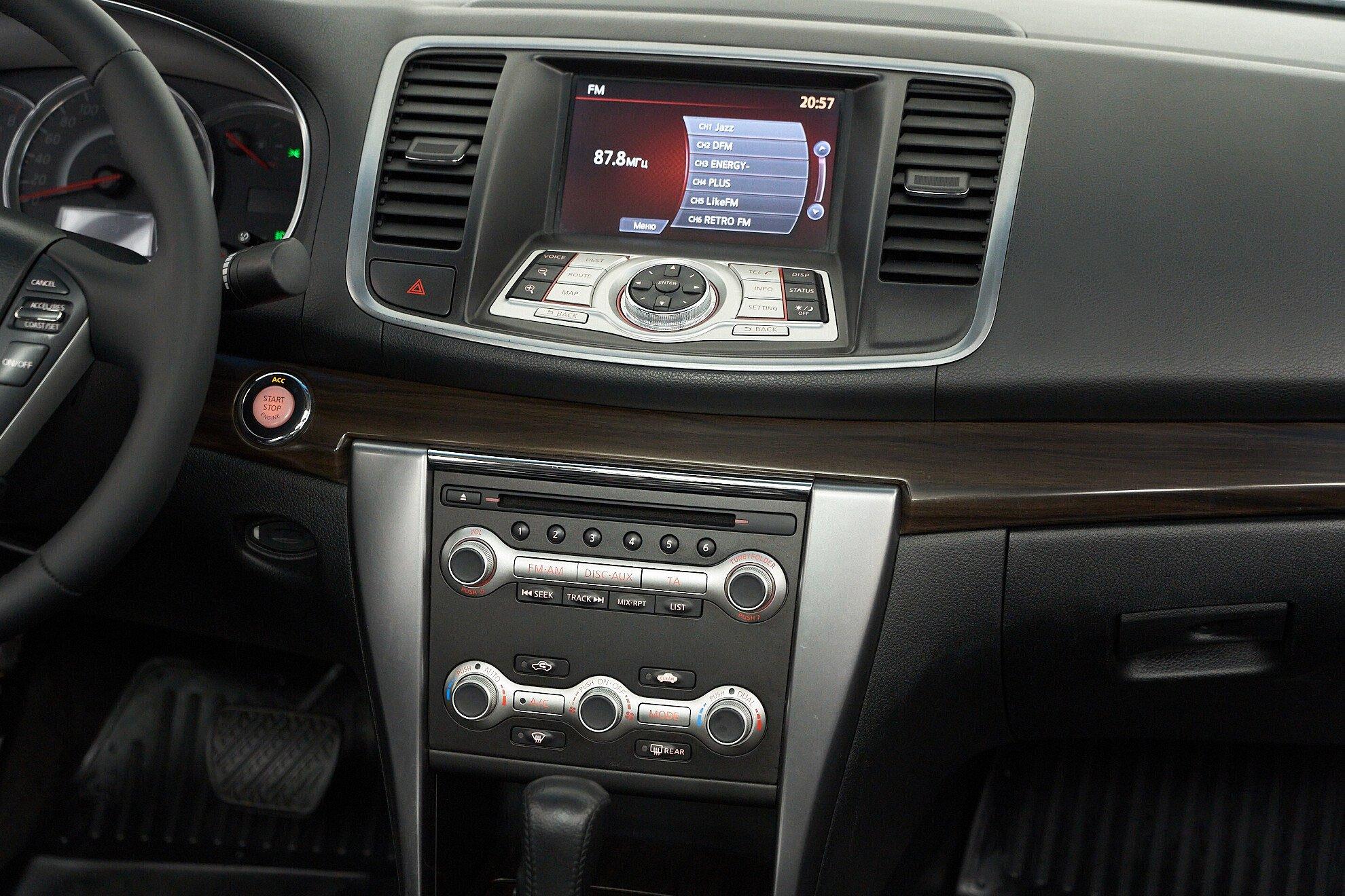 Nissan Teana 2012, серебряный