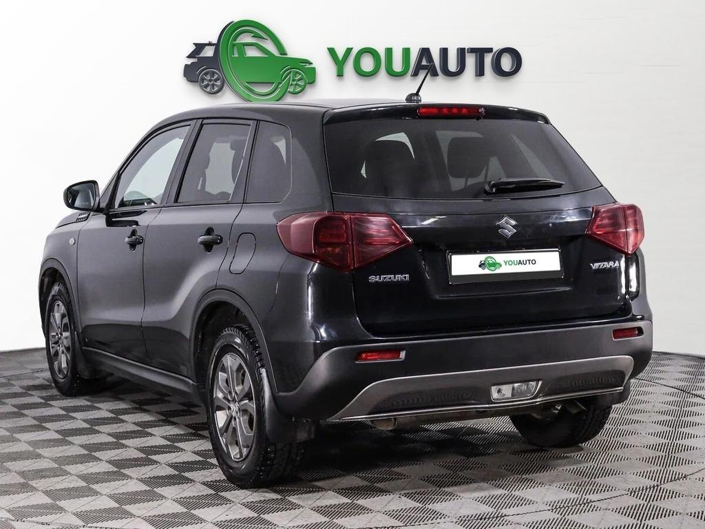 Suzuki Vitara 2021, черный