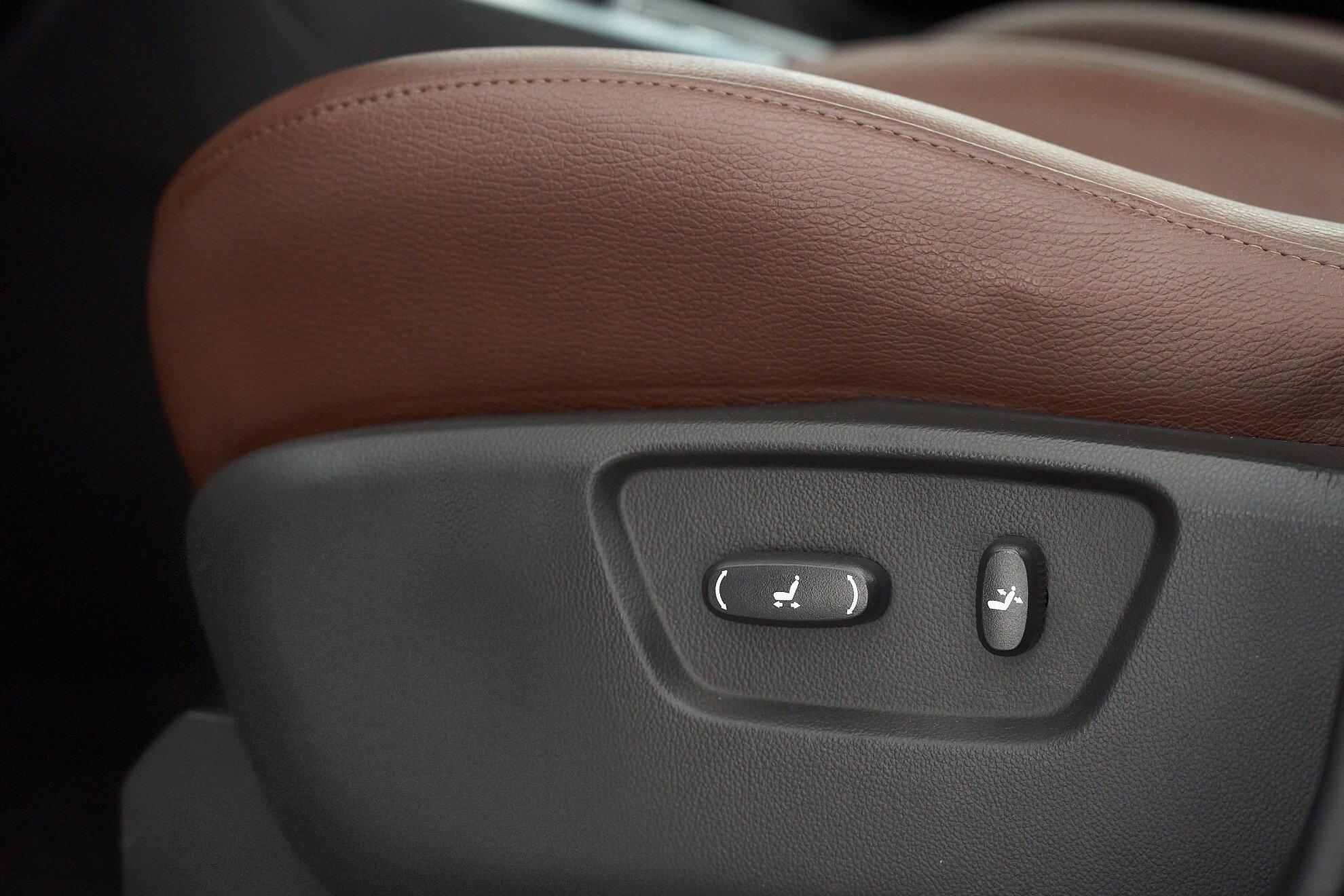 Opel Antara 2013, черный