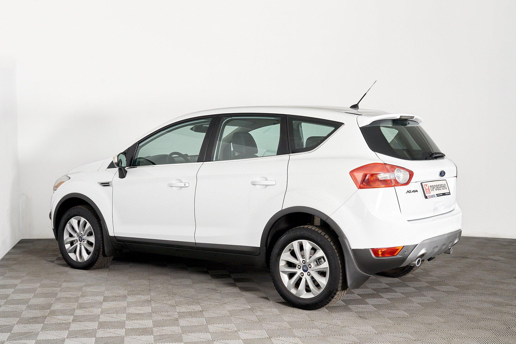 Ford Kuga 2012, белый