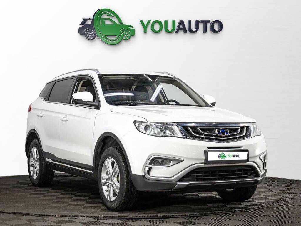 Geely Atlas 2020, белый