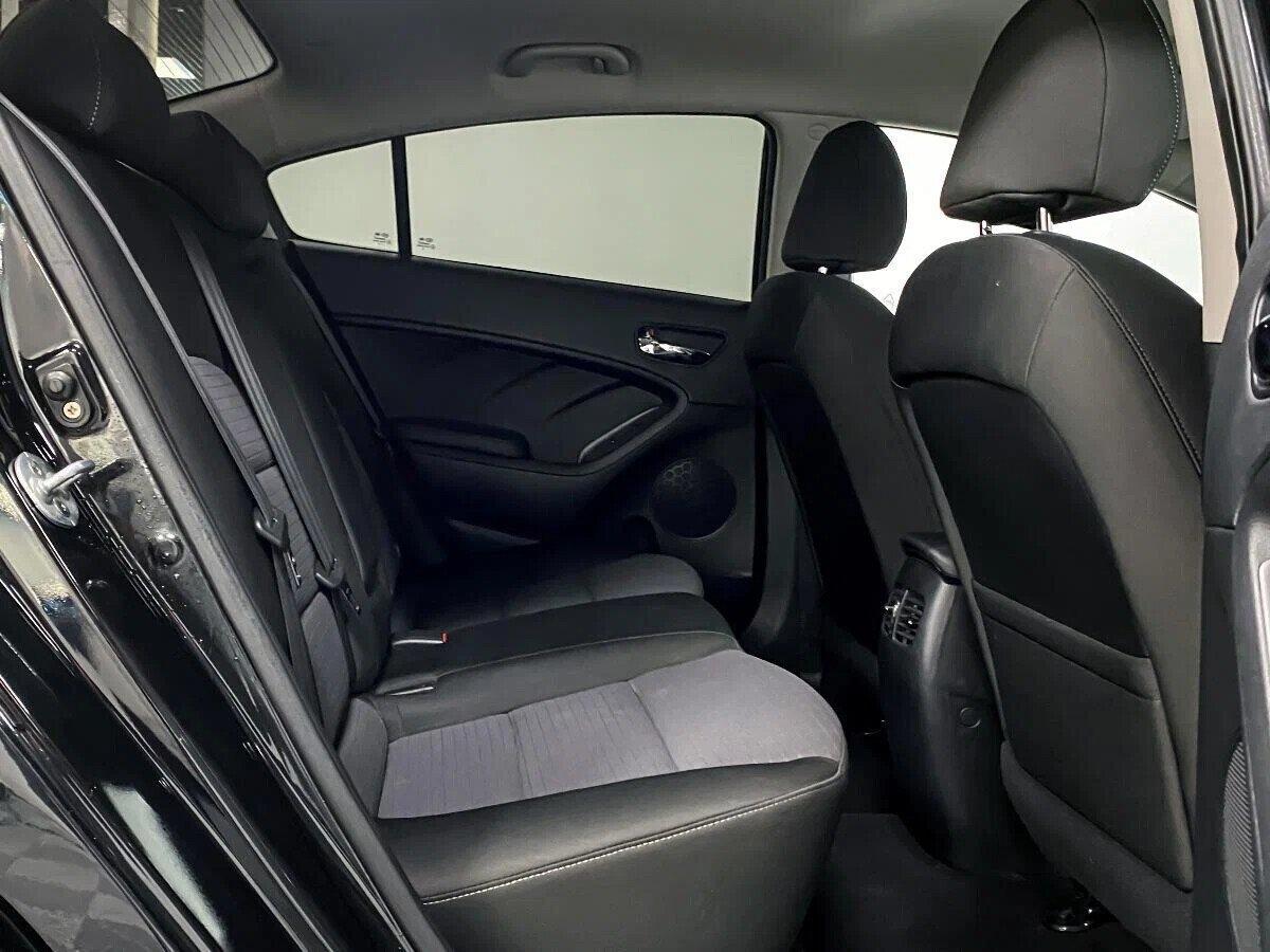 Kia Cerato 2019, черный