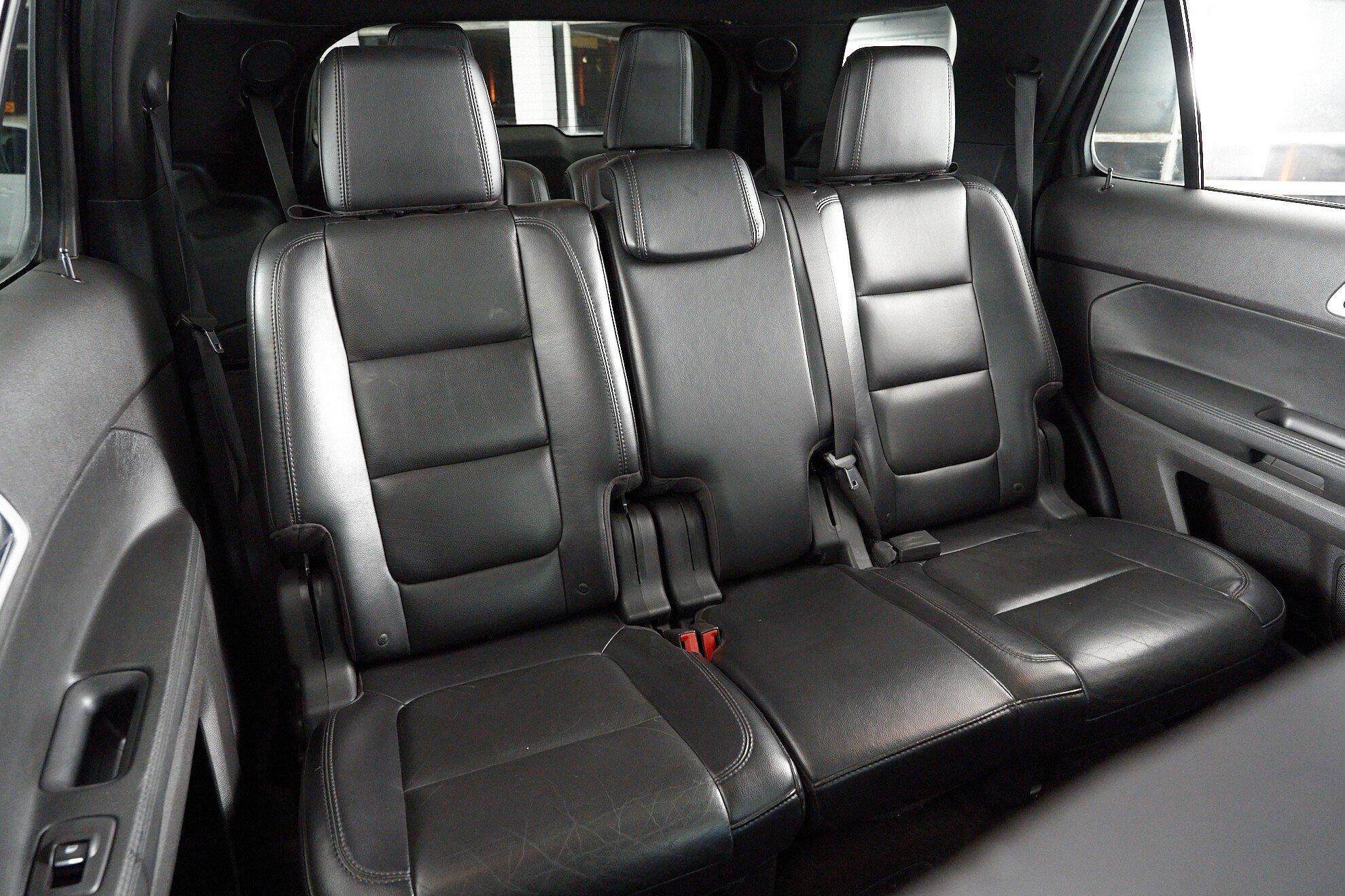 Ford Explorer 2014, серый