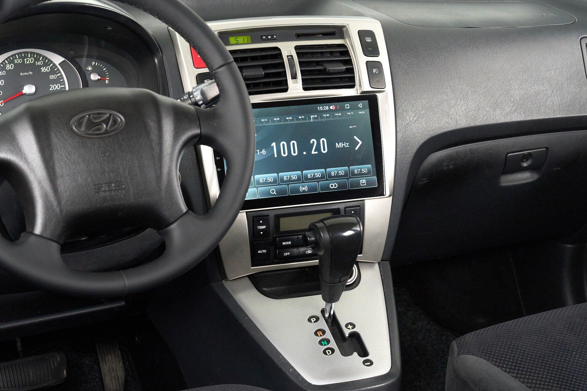 Hyundai Tucson 2007, черный
