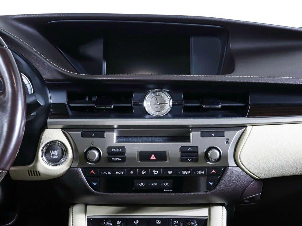 Lexus ES 2015, коричневый