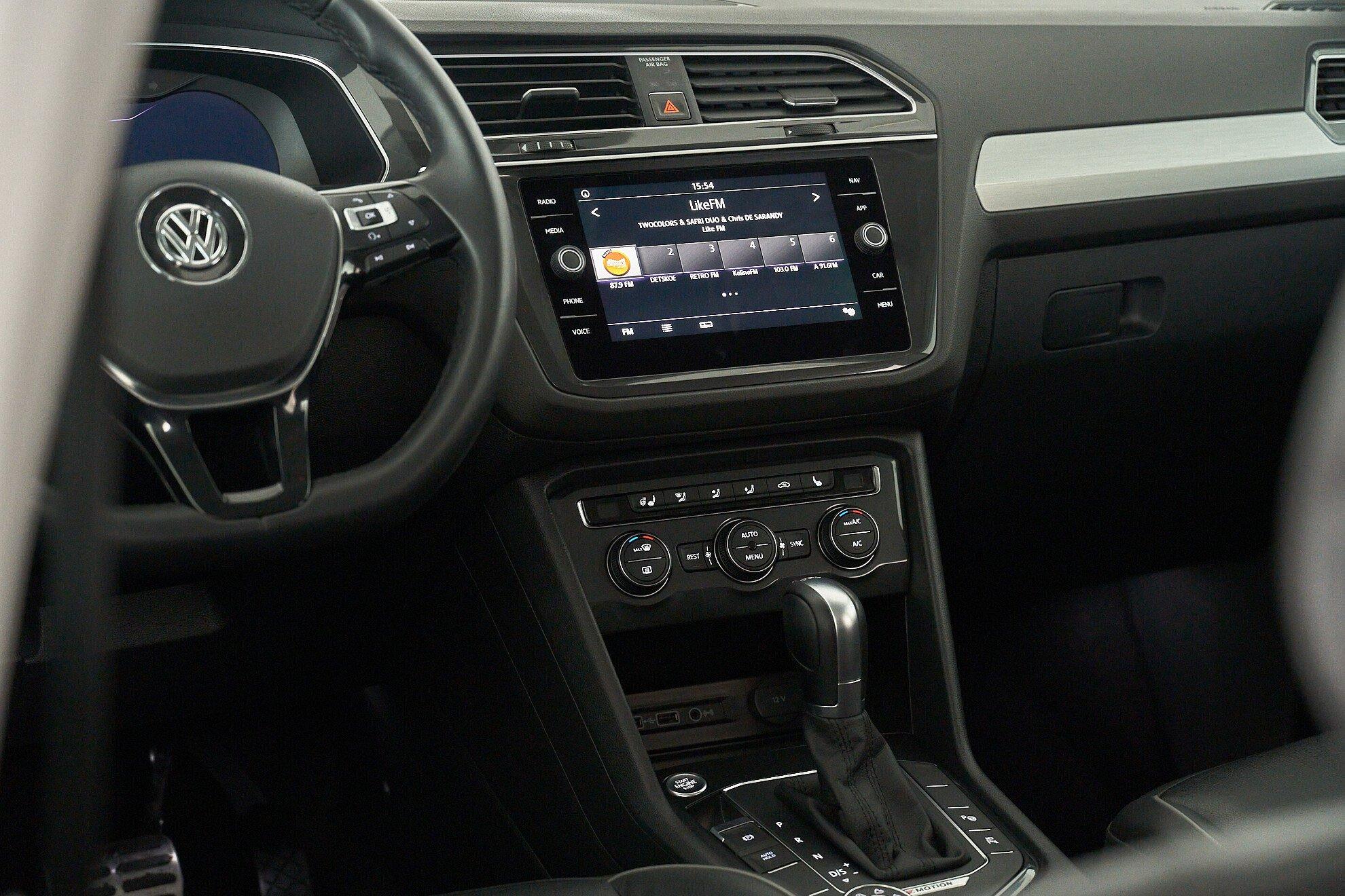 Volkswagen Tiguan 2018, черный