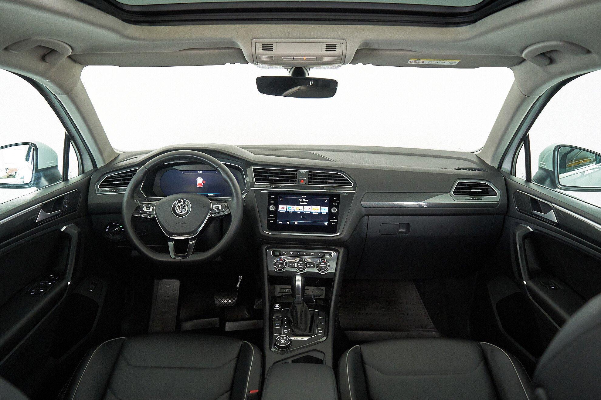 Volkswagen Tiguan 2018, белый