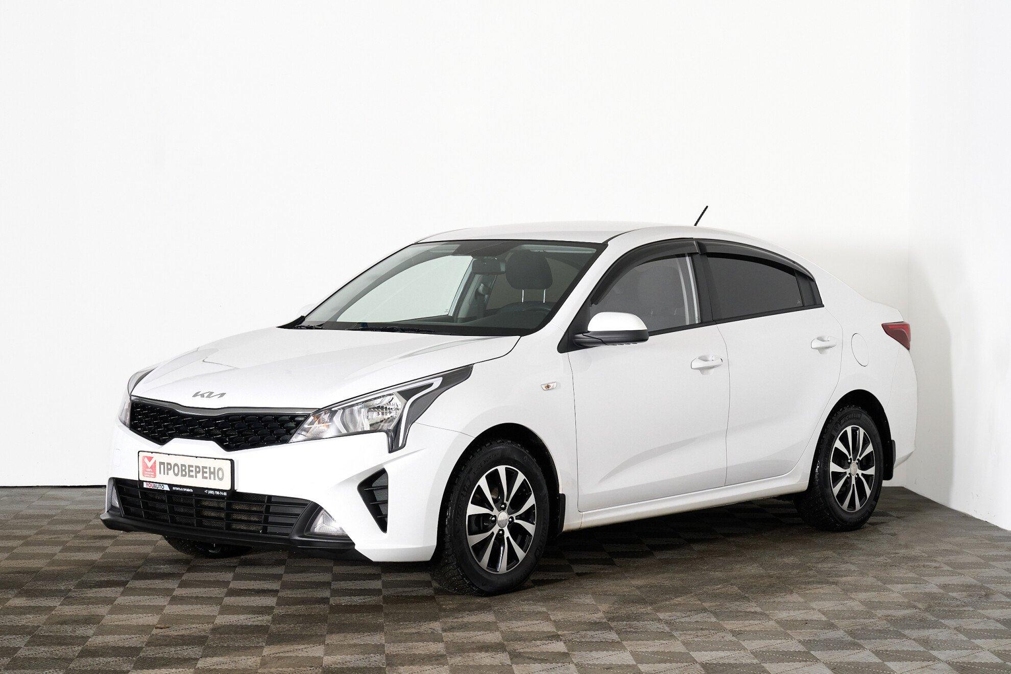 Kia Rio 2021, белый