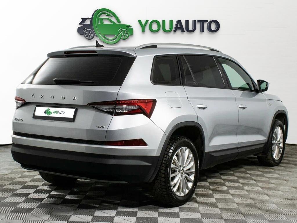Skoda Kodiaq 2022, серый