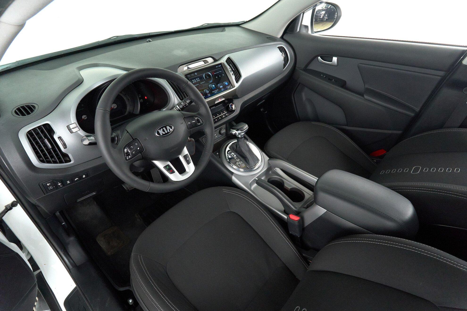 Kia Sportage 2015, белый