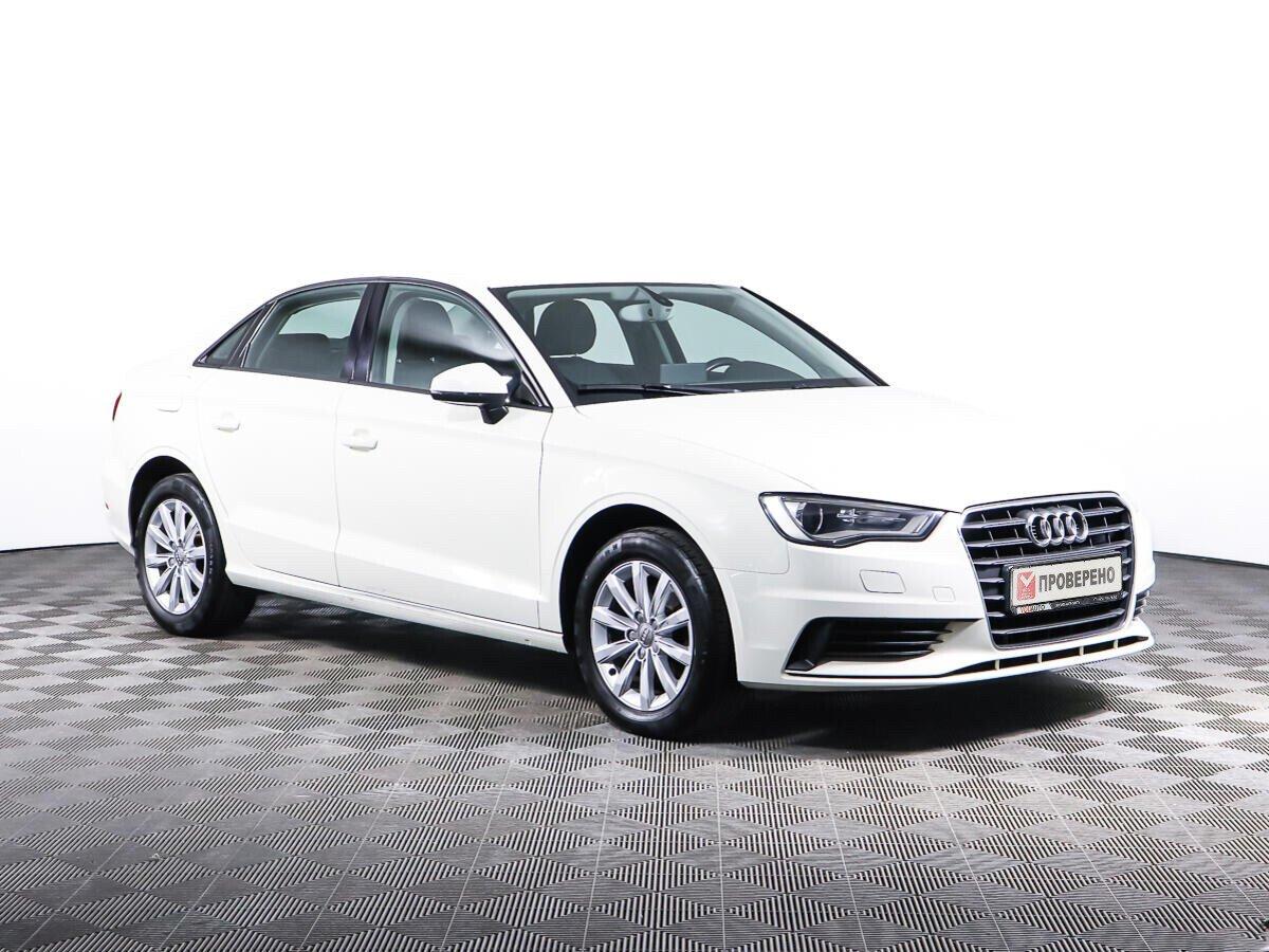 Audi A3 2016, белый