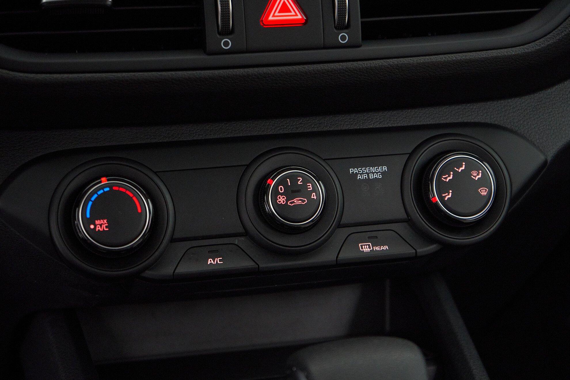 Kia Cerato 2021, белый