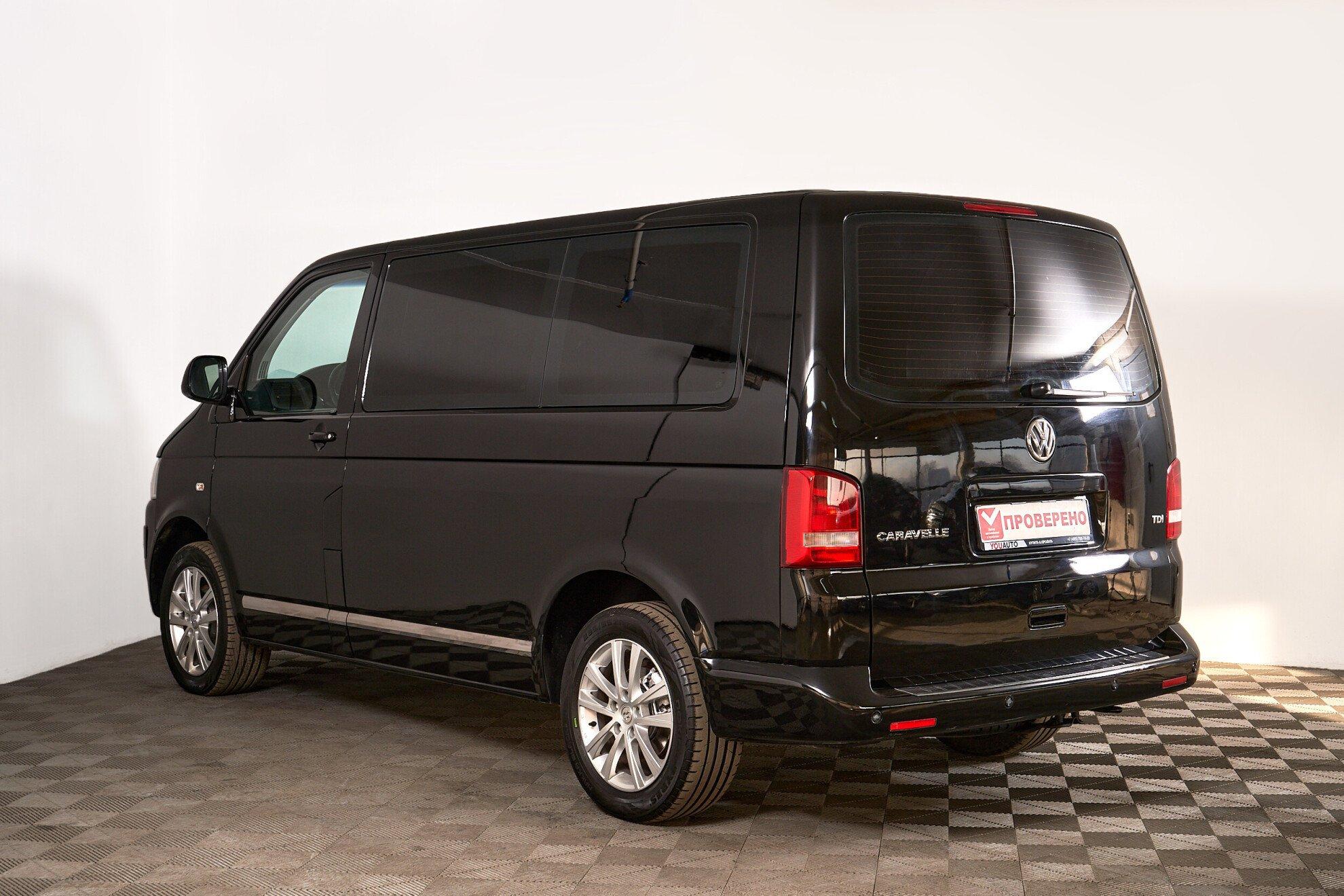 Volkswagen Caravelle 2012, черный