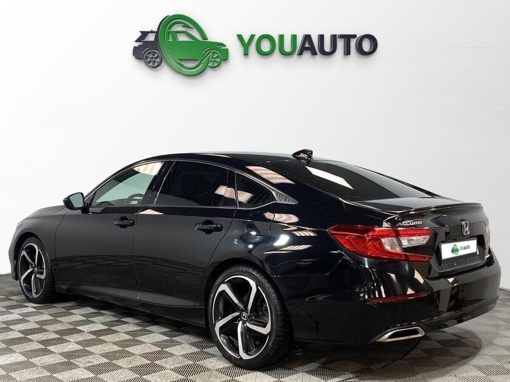 Honda Accord 2019, черный