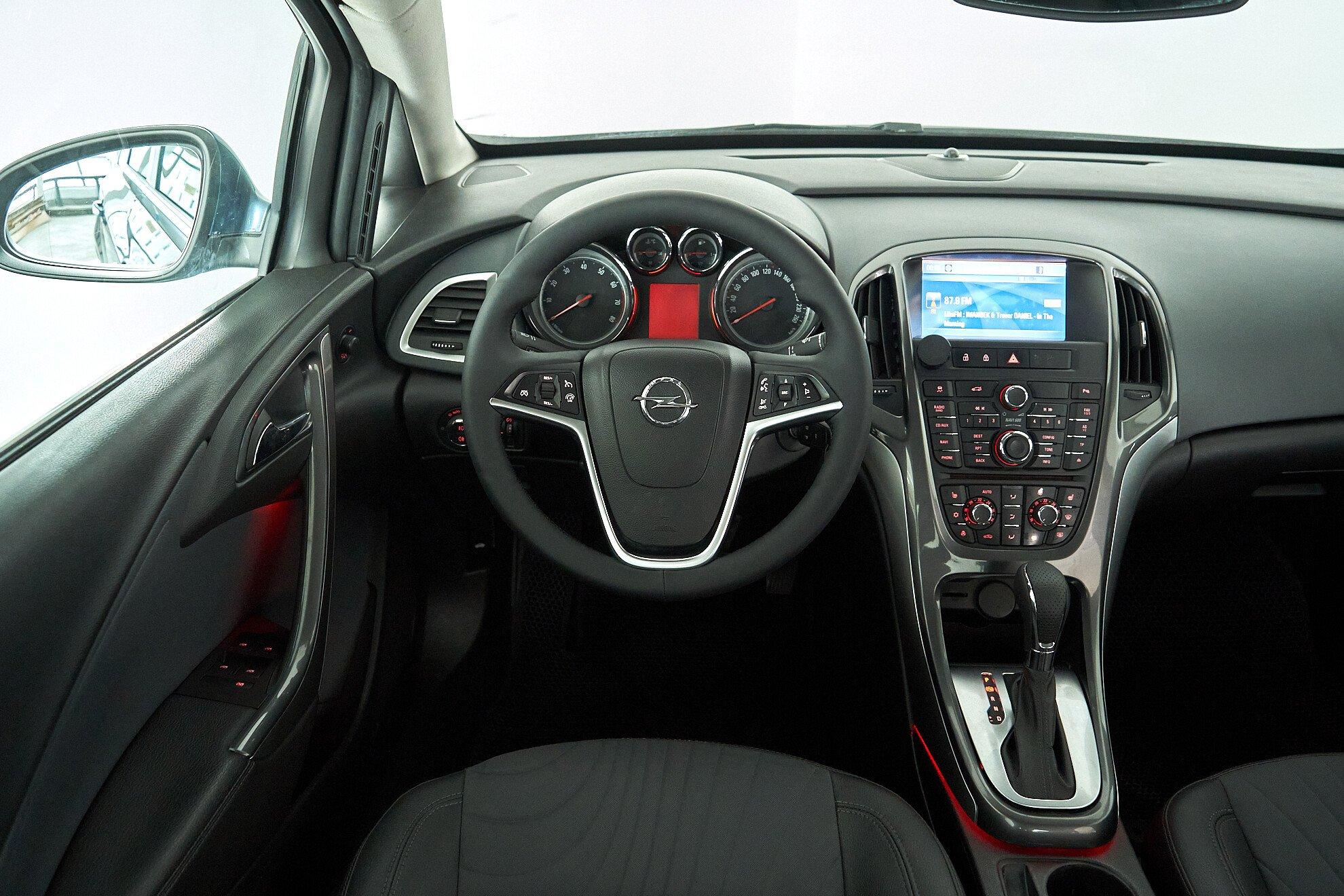 Opel Astra 2014, синий