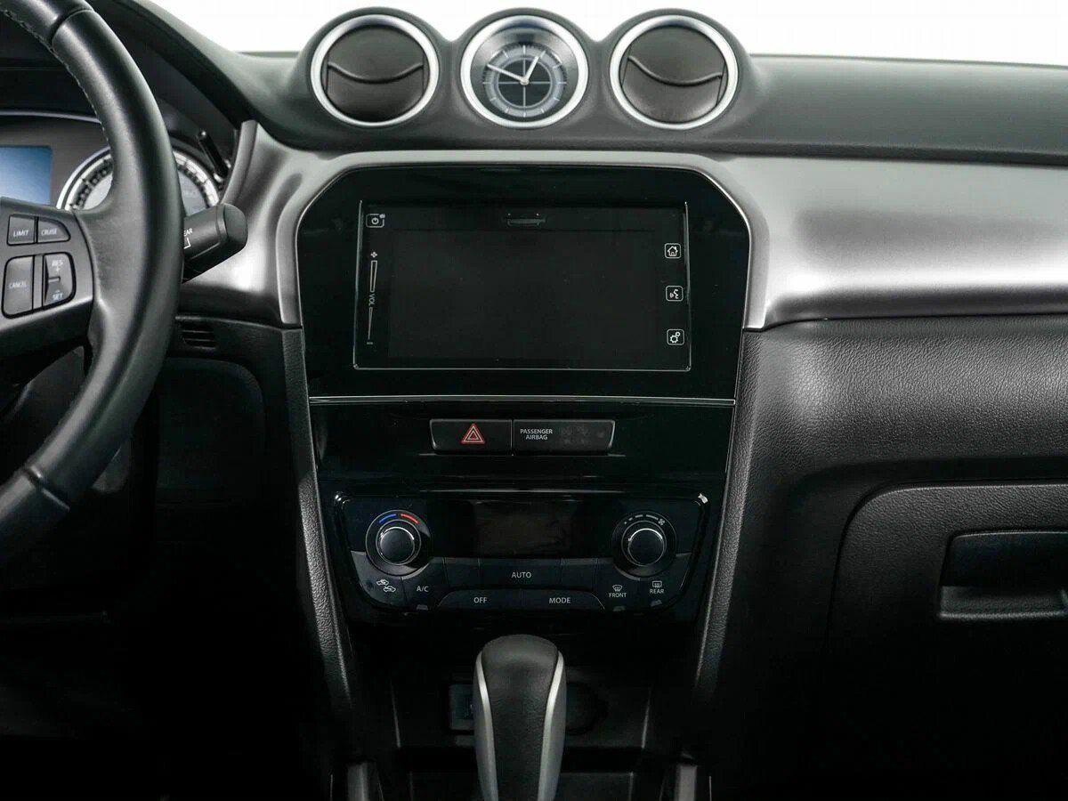 Suzuki Vitara 2019, голубой