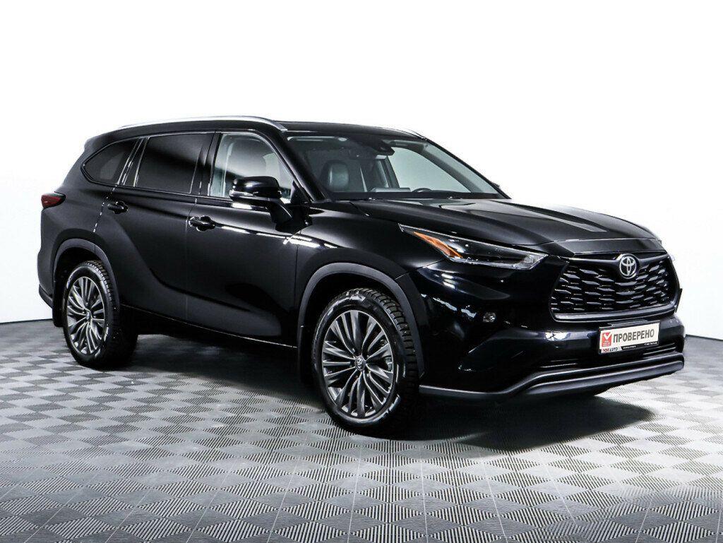 Toyota Highlander 2022, черный
