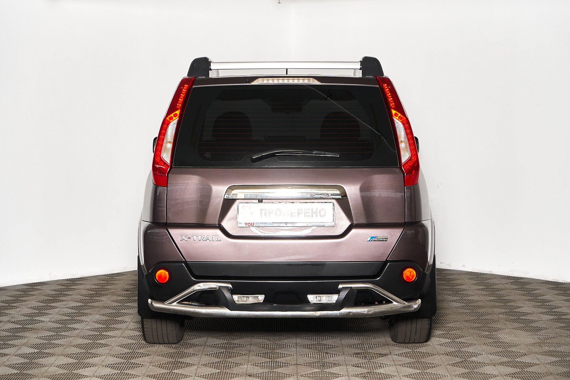 Nissan X-Trail 2010, серый