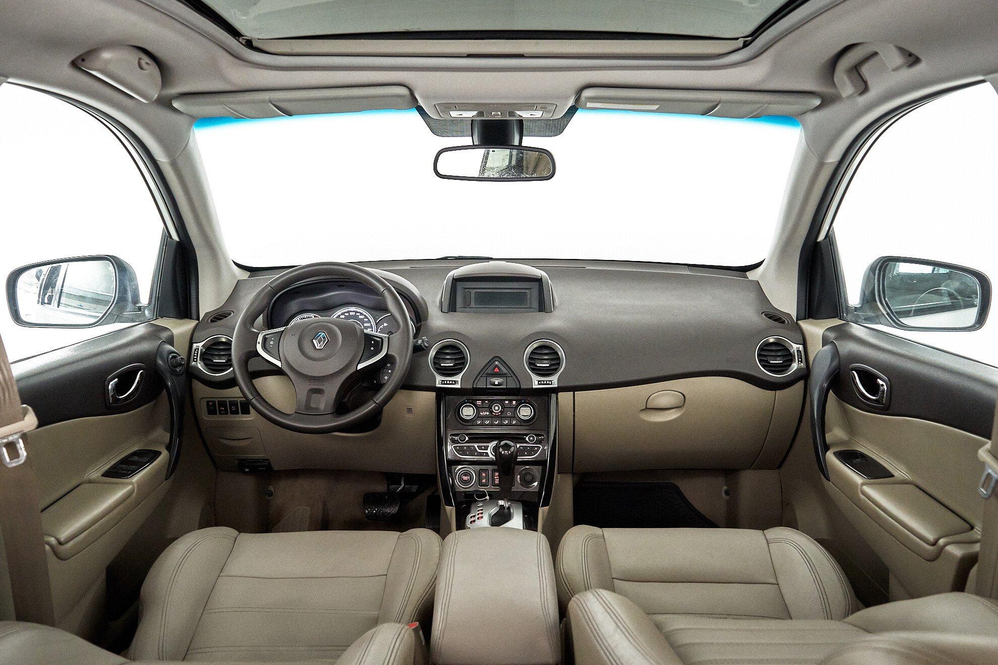 Renault Koleos 2012, белый