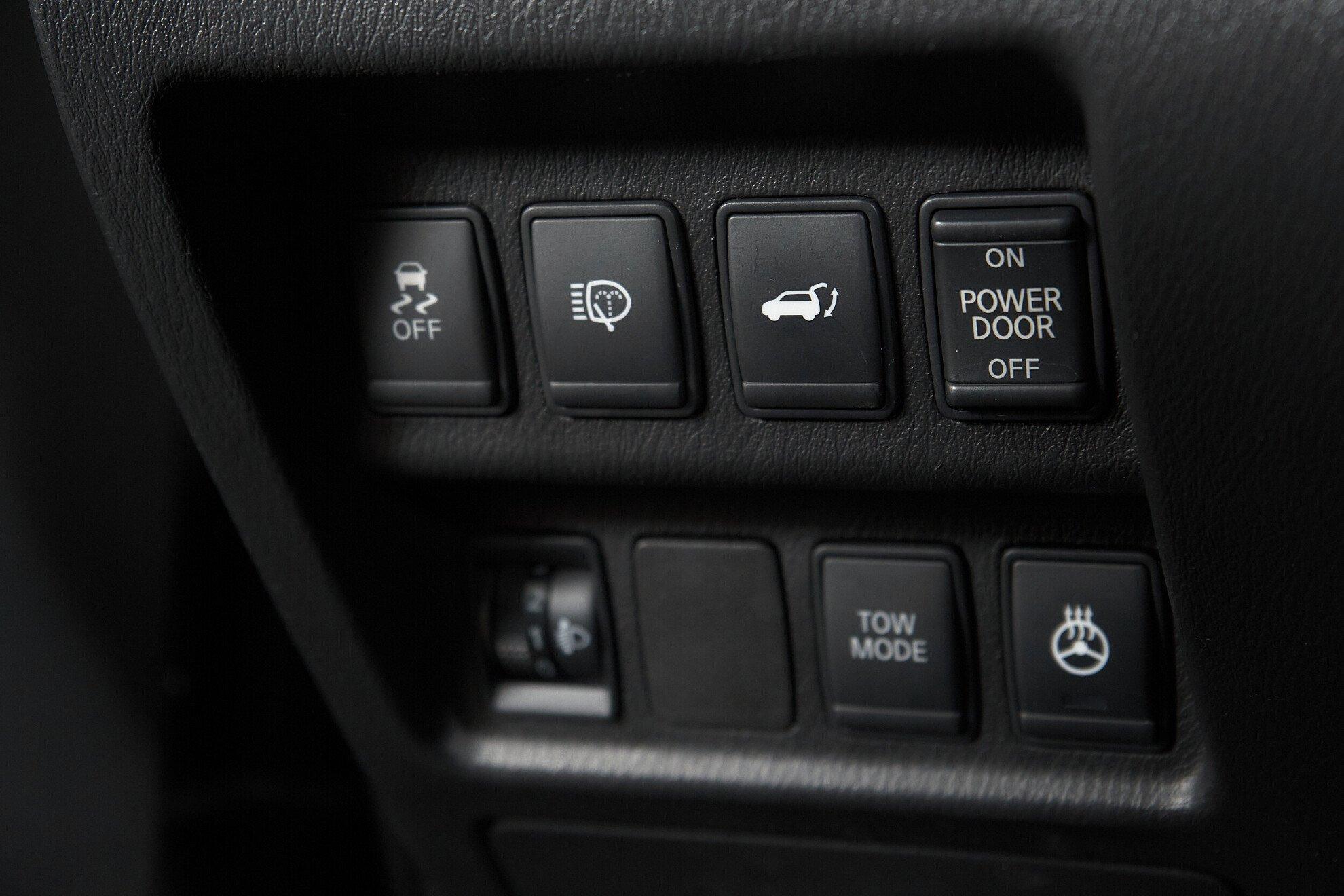 Nissan Pathfinder 2014, серый
