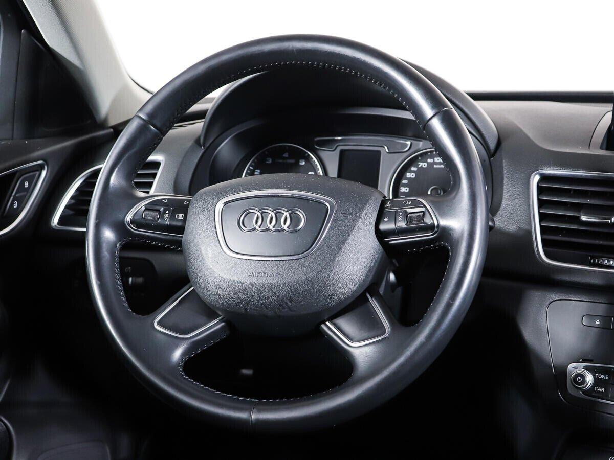 Audi Q3 2017, серебряный
