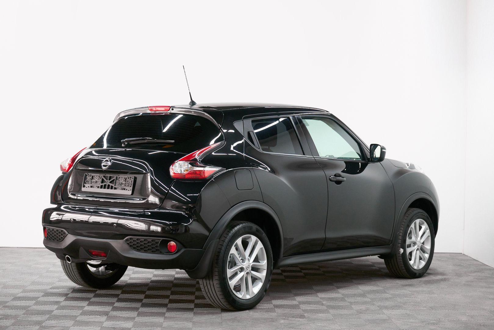 Nissan Juke 2018, черный