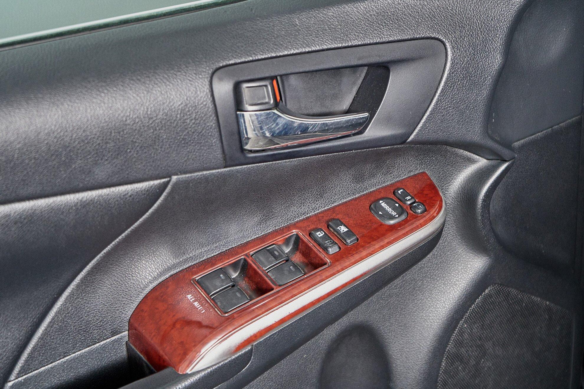 Toyota Camry 2013, серый