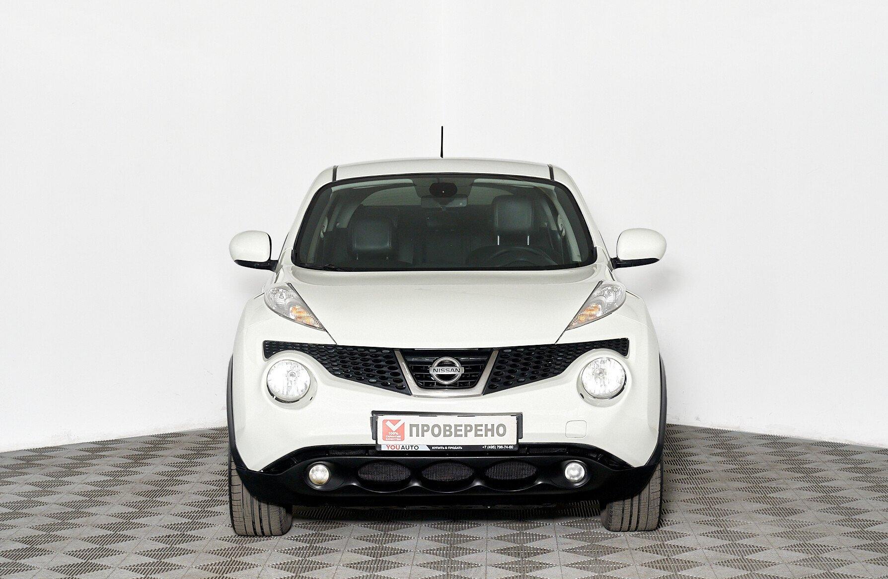 Nissan Juke 2012, белый