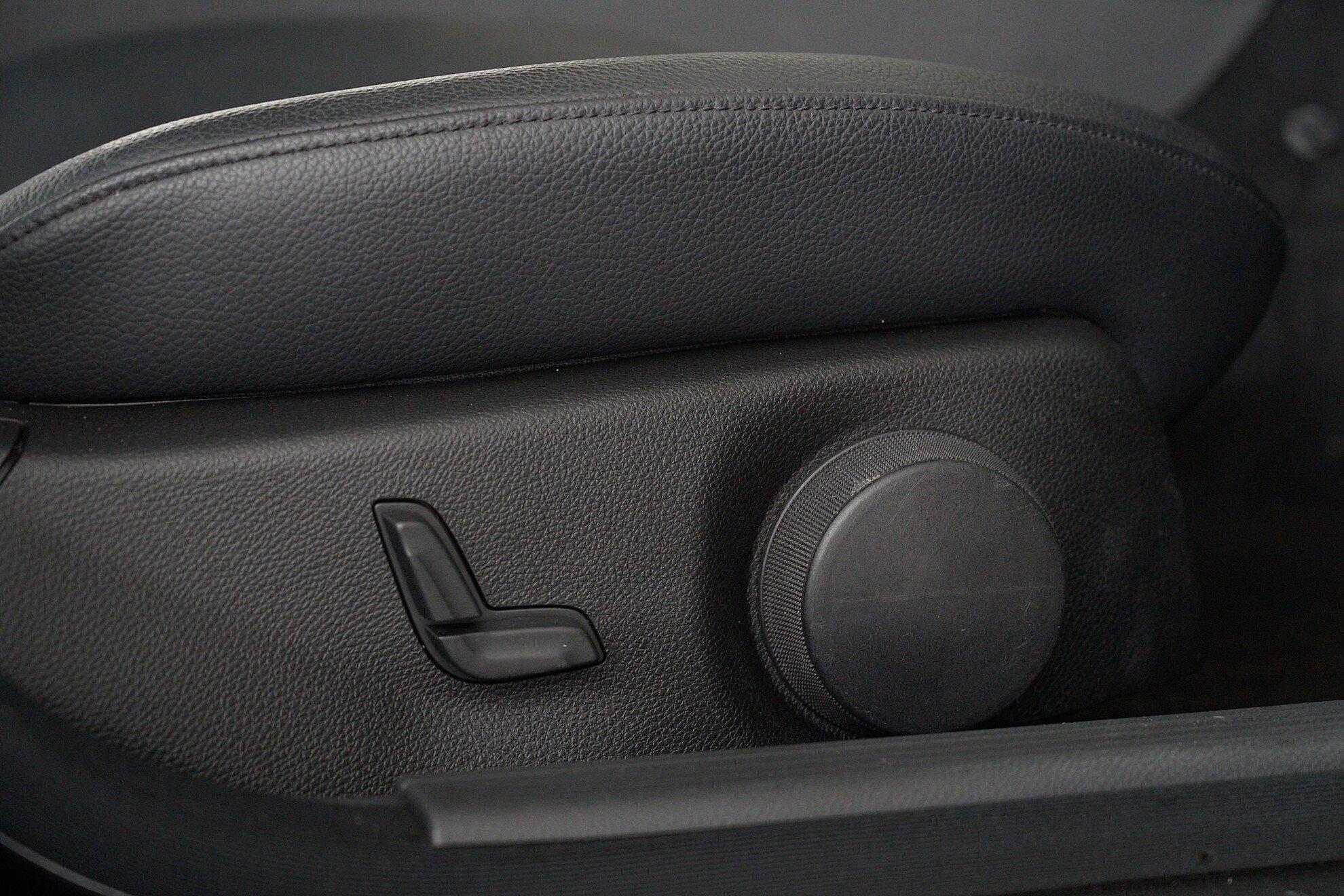 Mercedes-Benz C-Класс 2011, черный