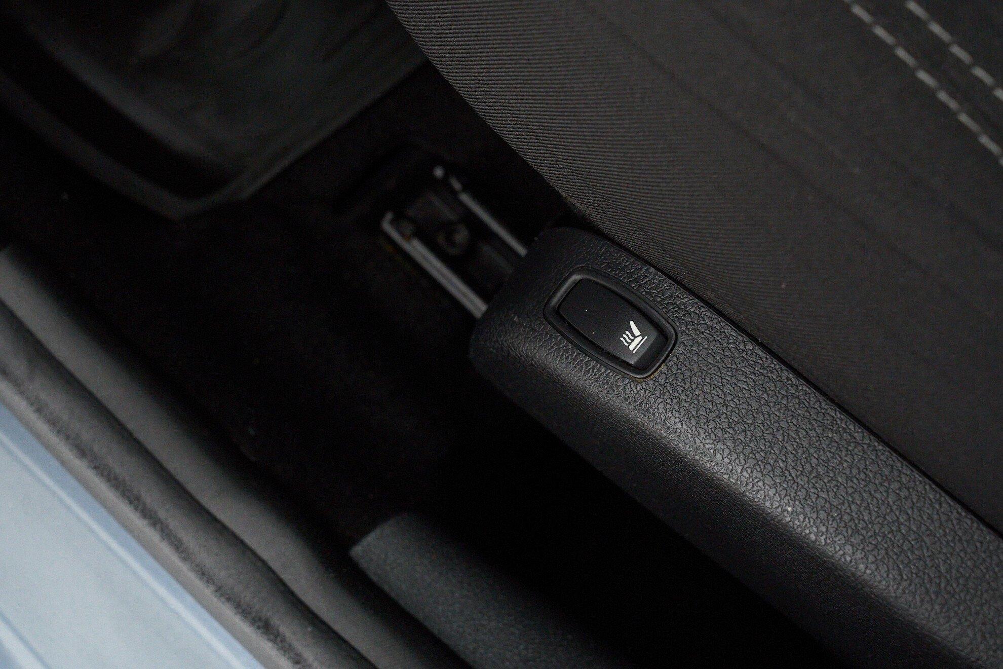 Nissan Terrano 2014, синий