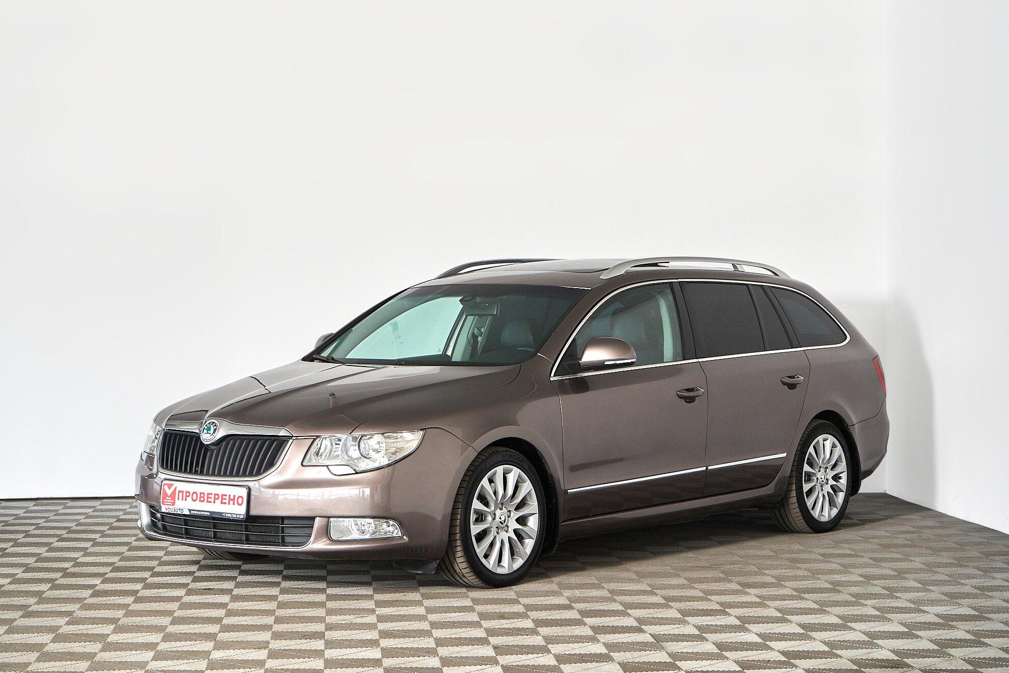Skoda Superb 2011, коричневый