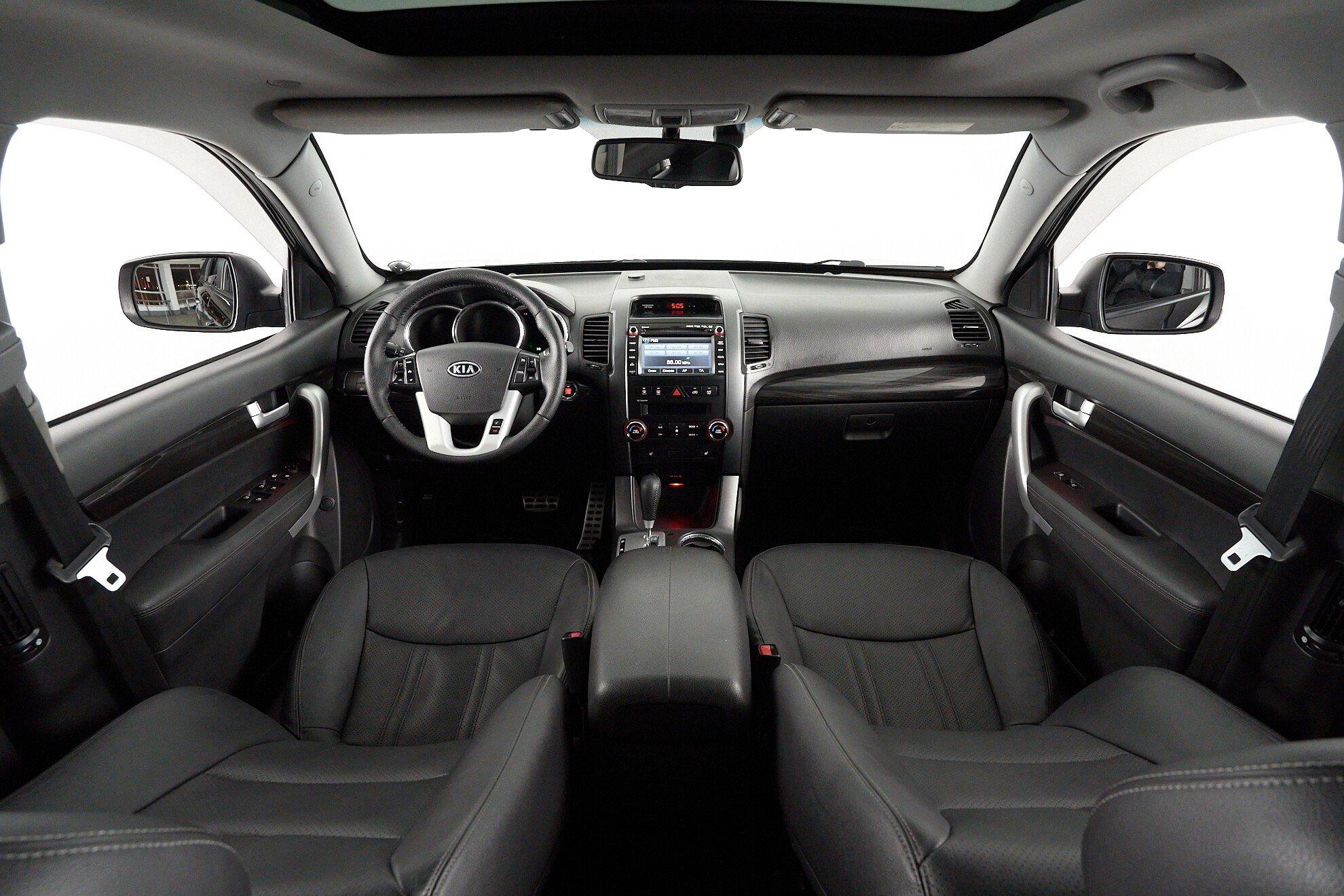 Kia Sorento 2011, черный