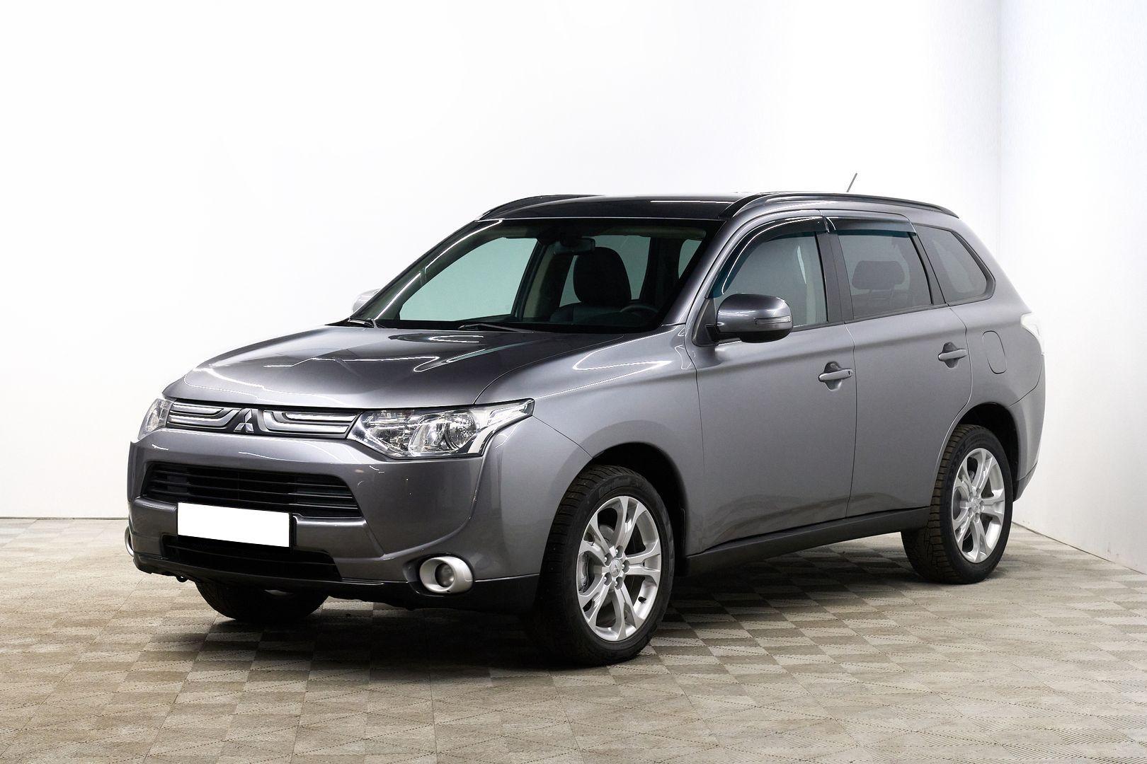 Mitsubishi Outlander 2012, серый