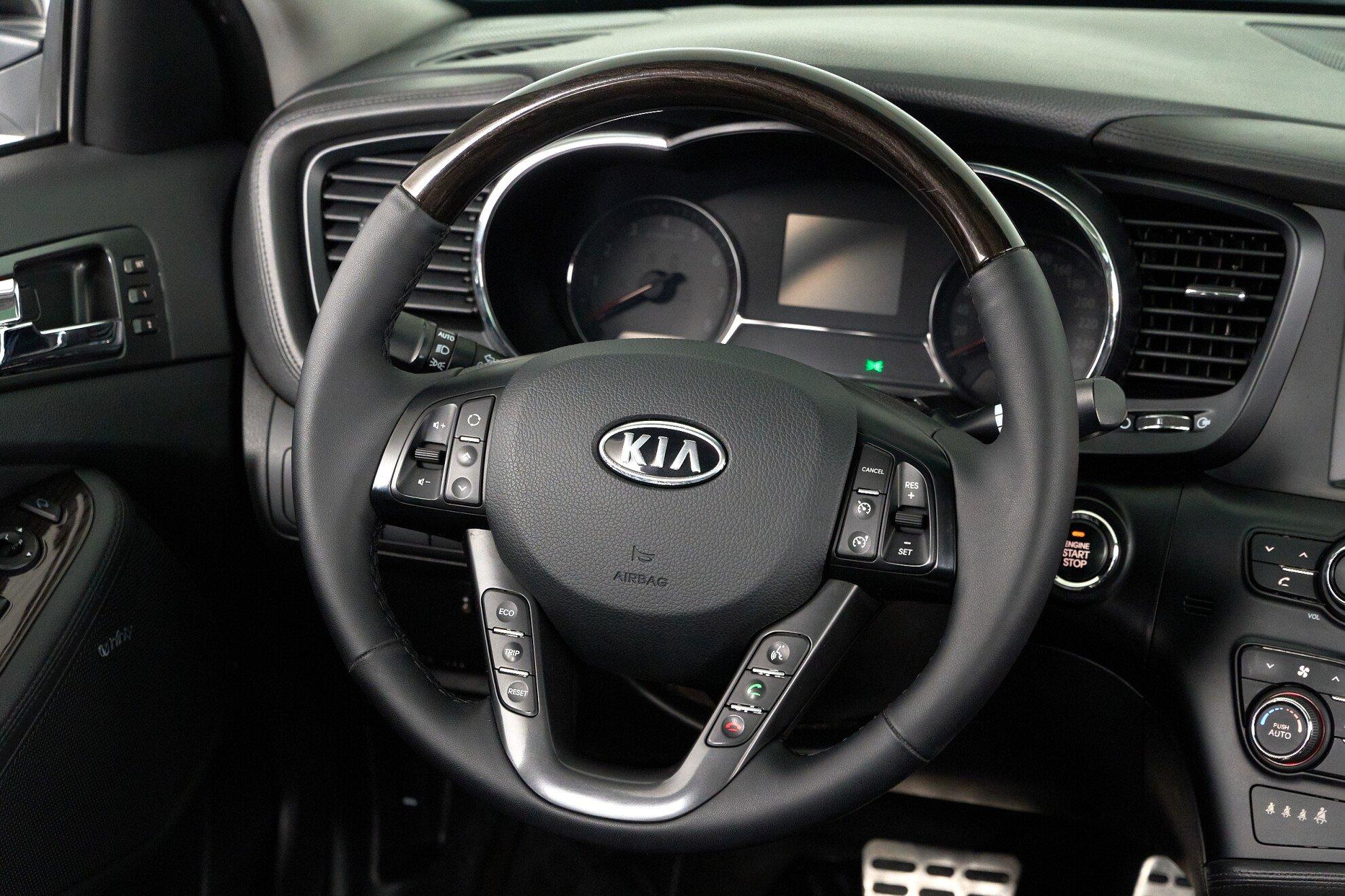 Kia Optima 2011, серебряный
