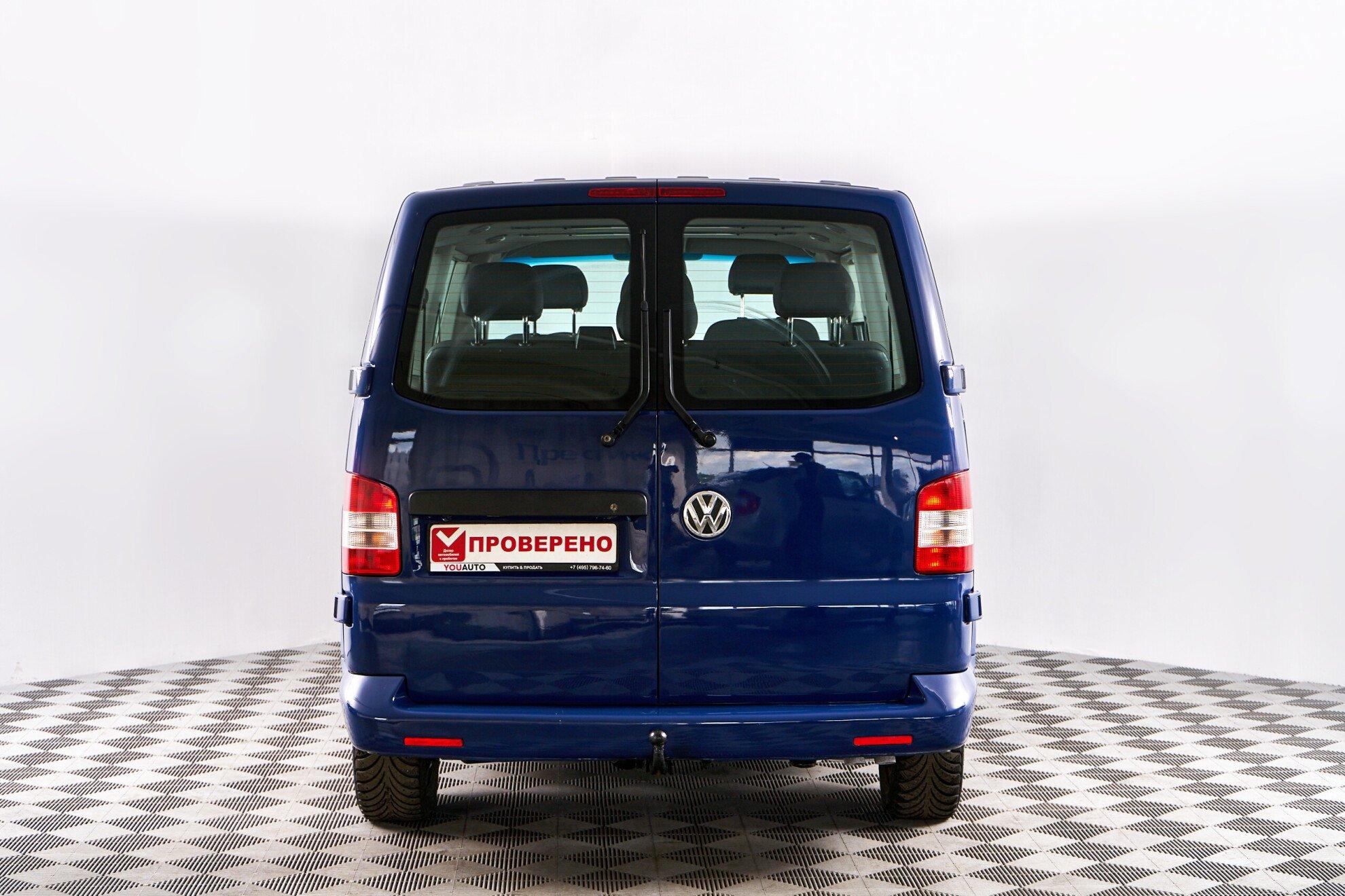 Volkswagen Caravelle 2012, синий
