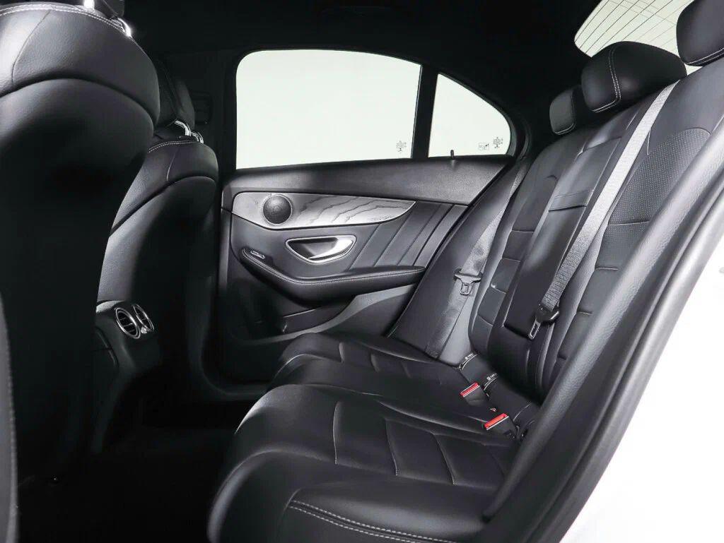 Mercedes-Benz C-Класс 2018, белый