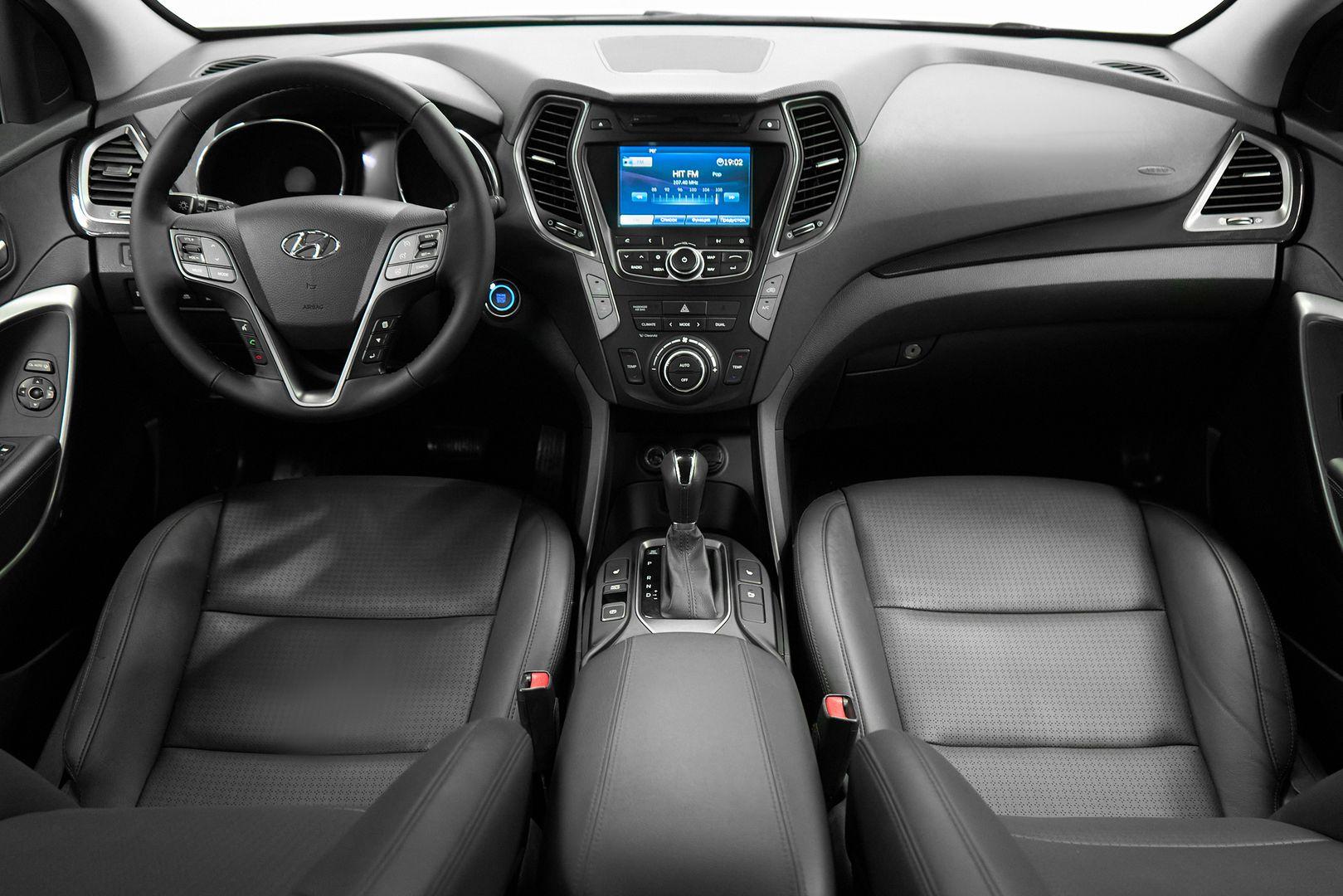 Hyundai Santa Fe 2013, белый