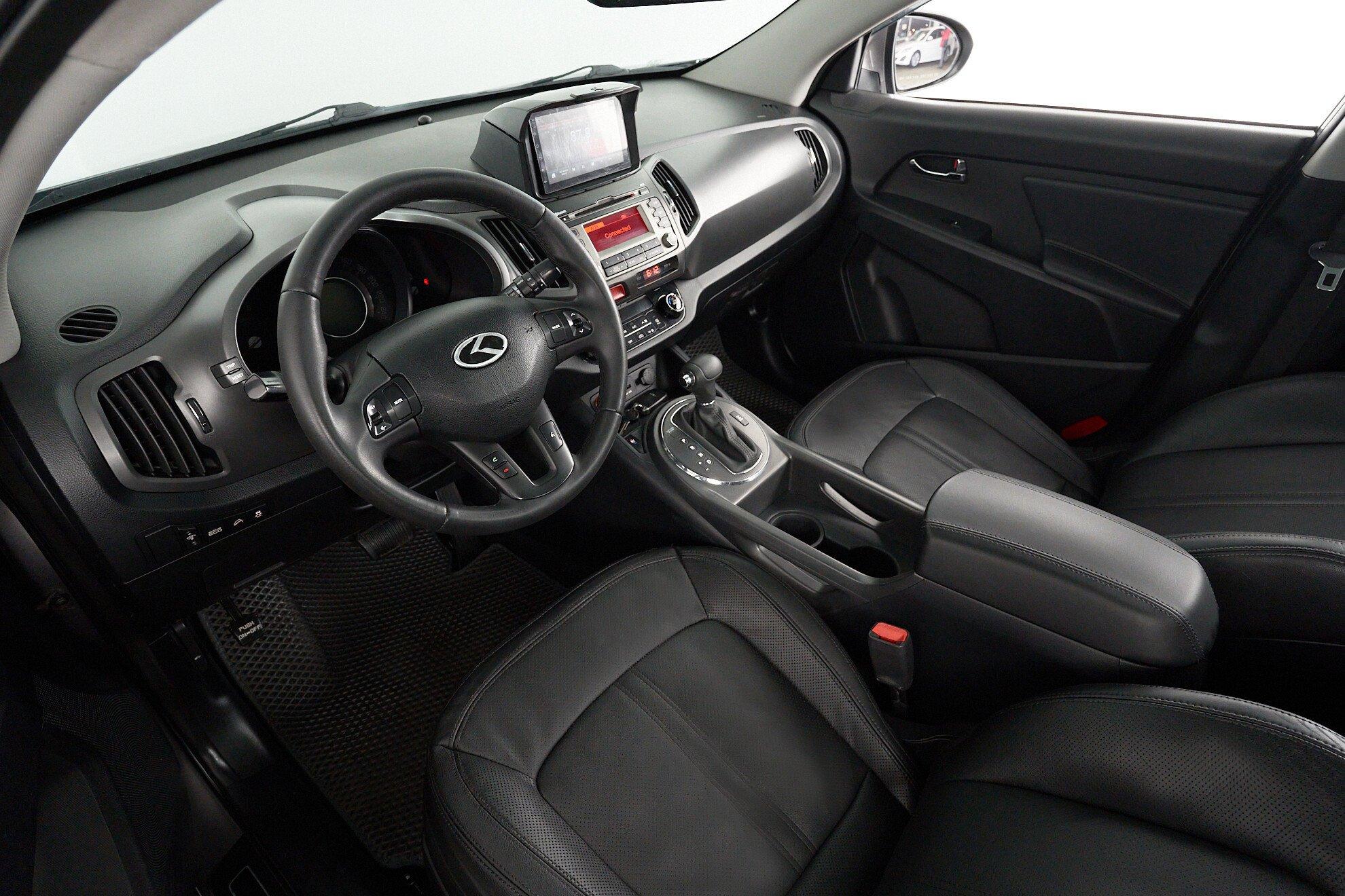 Kia Sportage 2011, серый