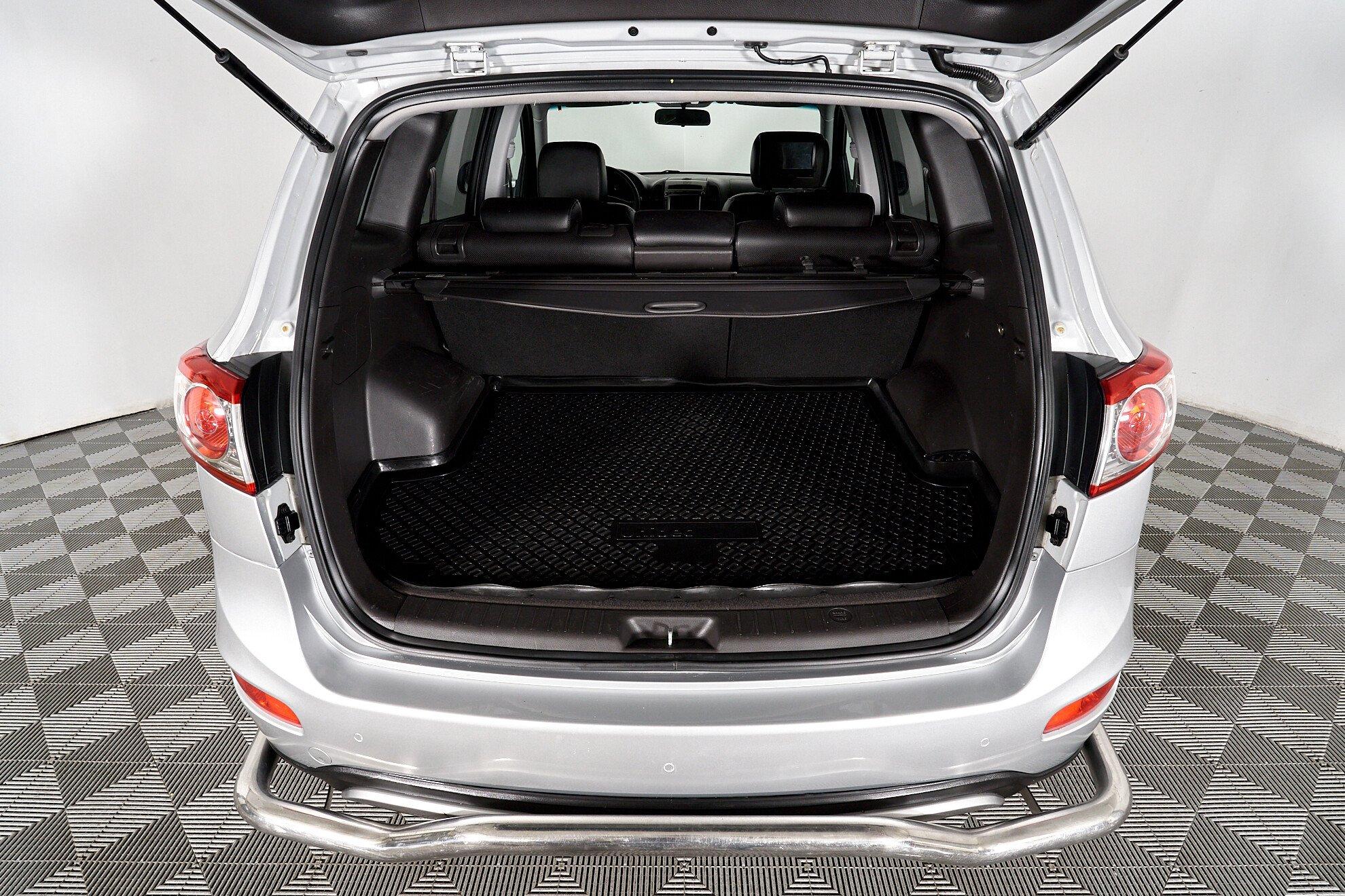 Hyundai Santa Fe 2011, серебряный