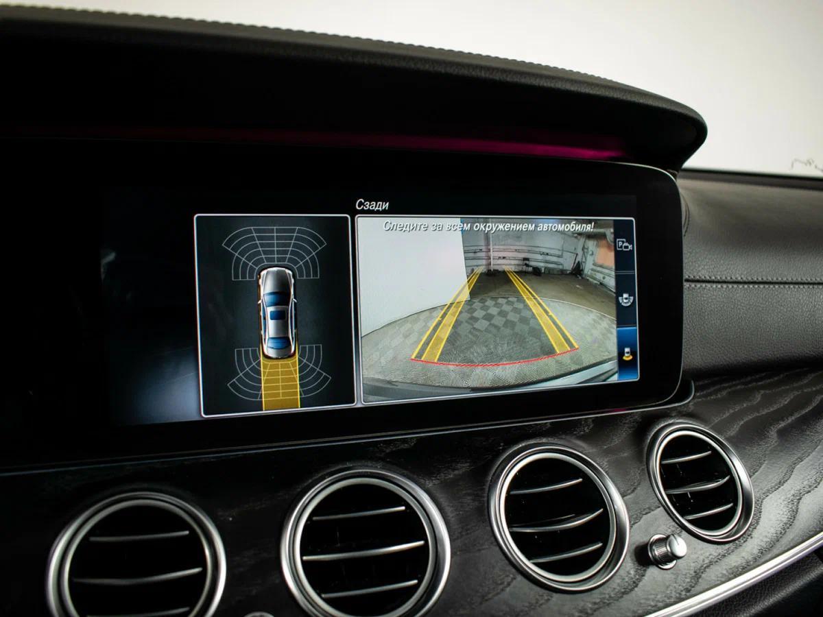 Mercedes-Benz E-Класс 2016, серый