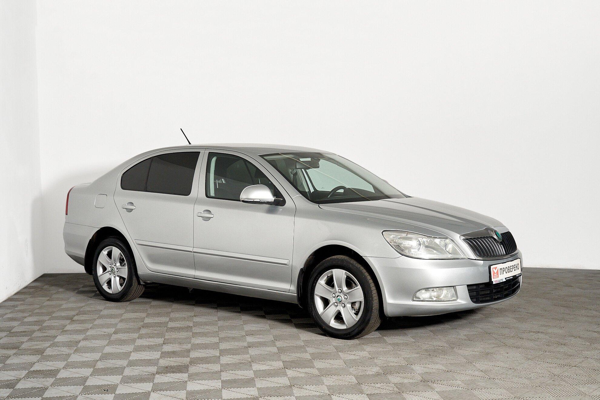 Skoda Octavia 2013, серебряный