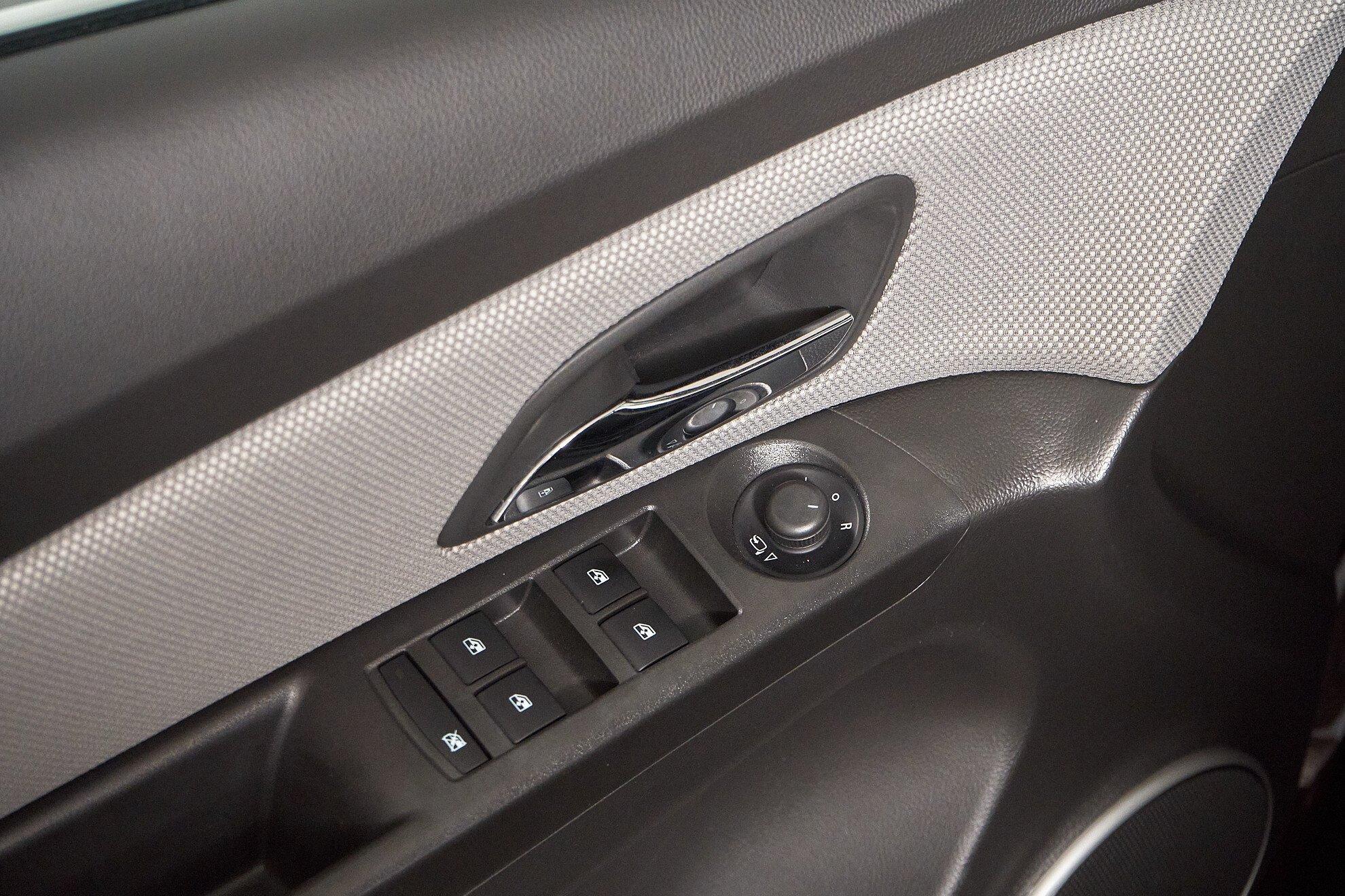 Chevrolet Cruze 2013, коричневый