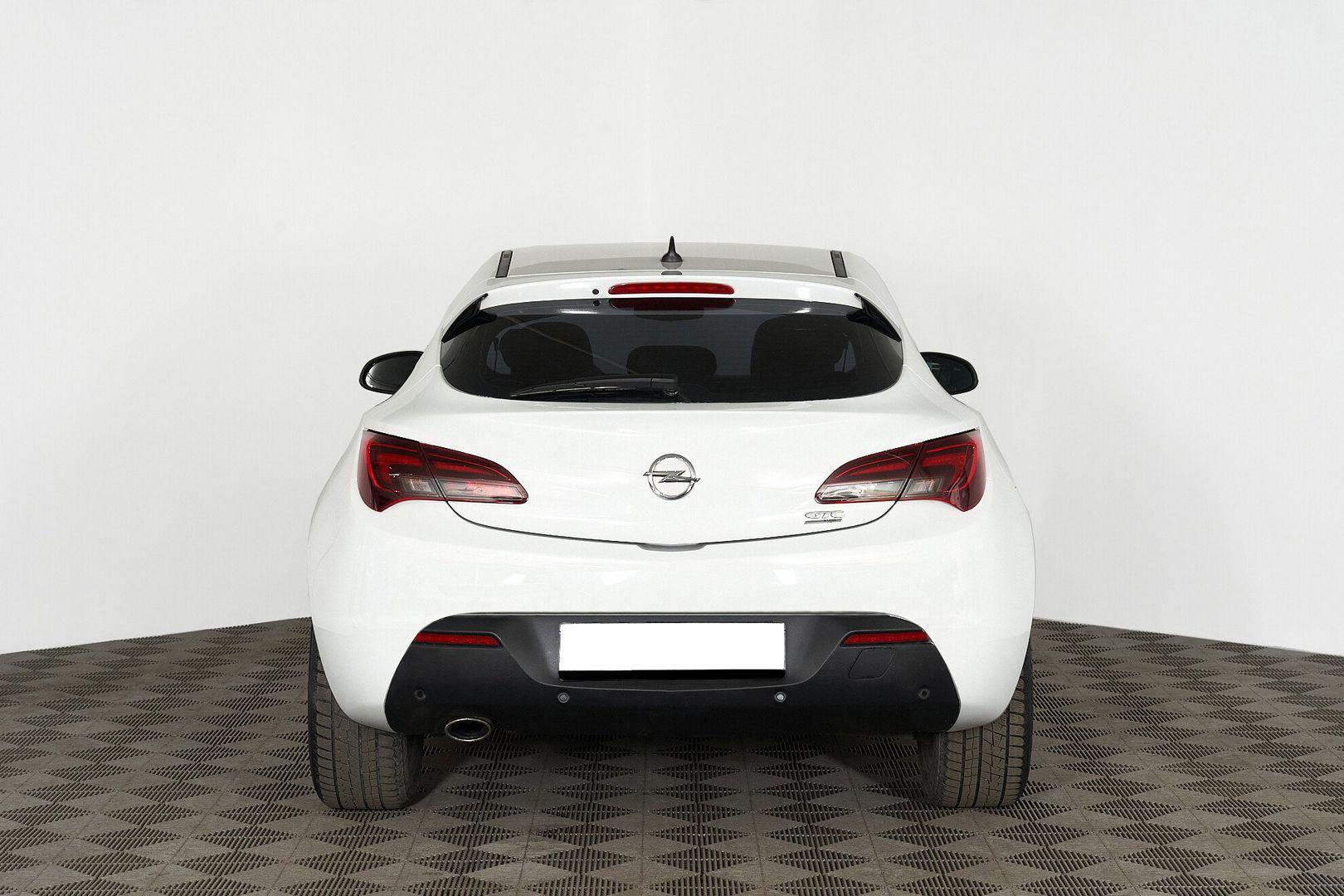 Opel Astra 2014, белый