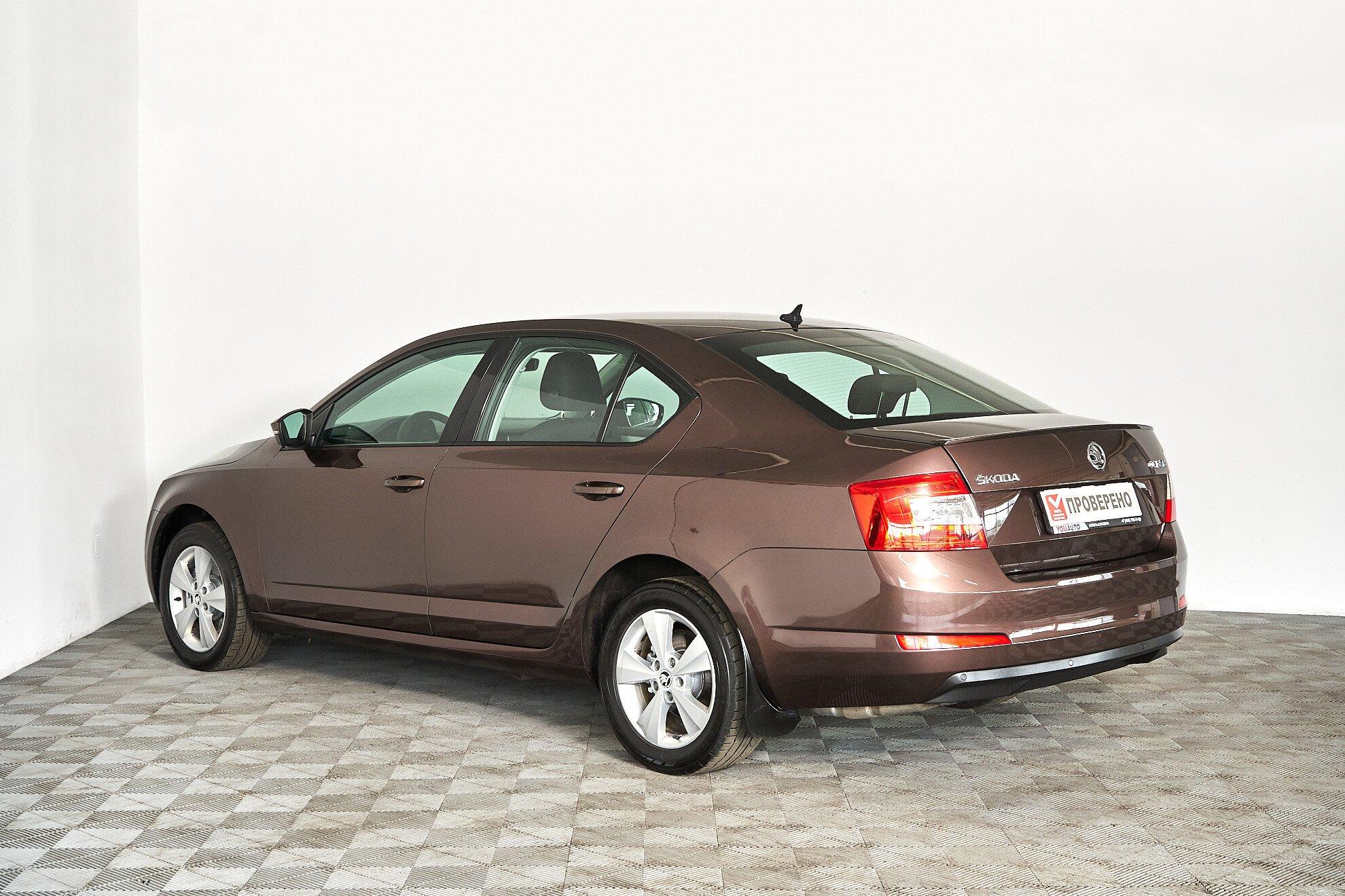 Skoda Octavia 2016, коричневый
