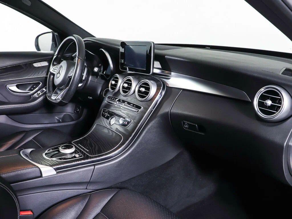 Mercedes-Benz C-Класс 2018, белый