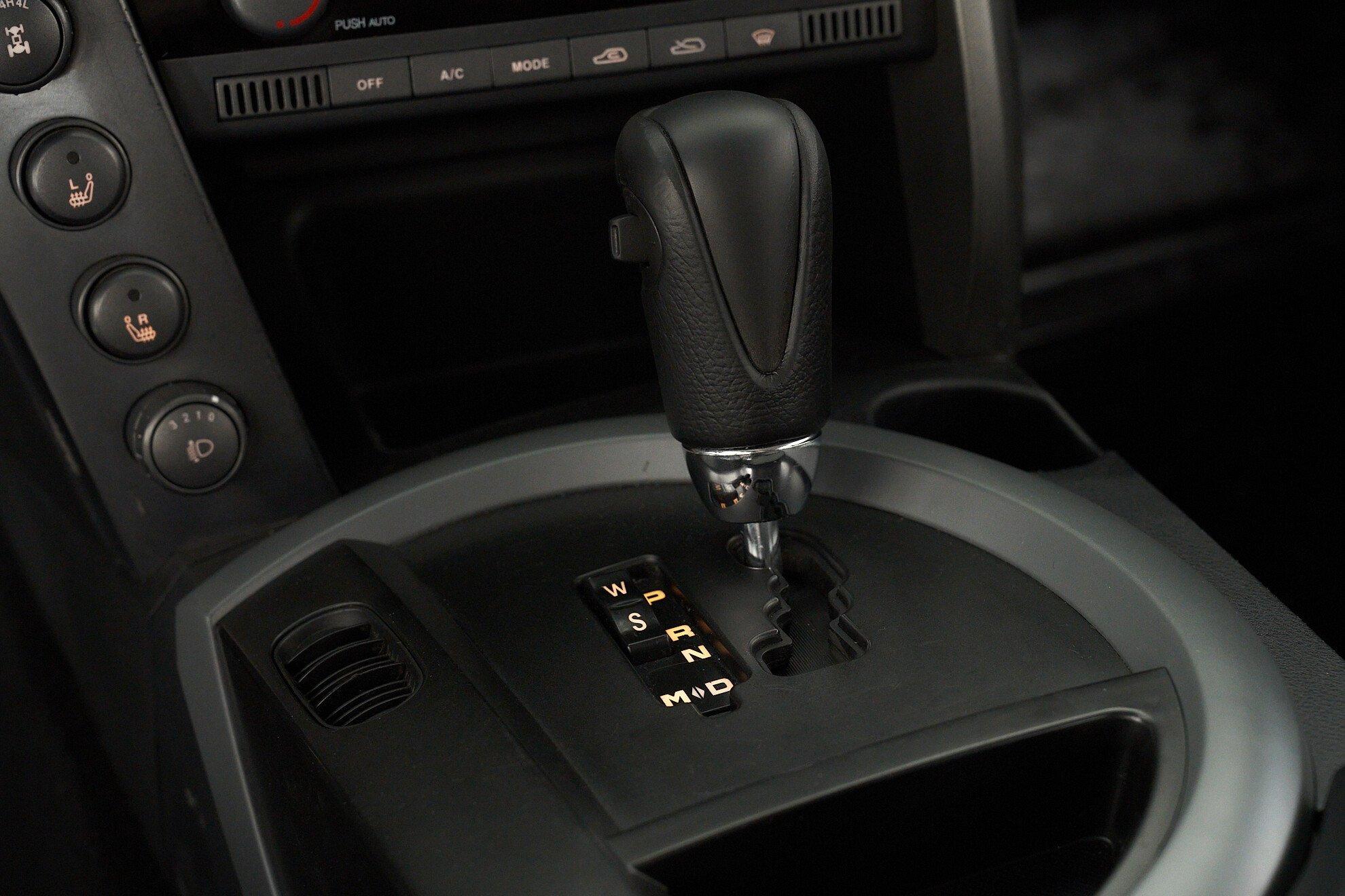 SsangYong Kyron 2013, белый