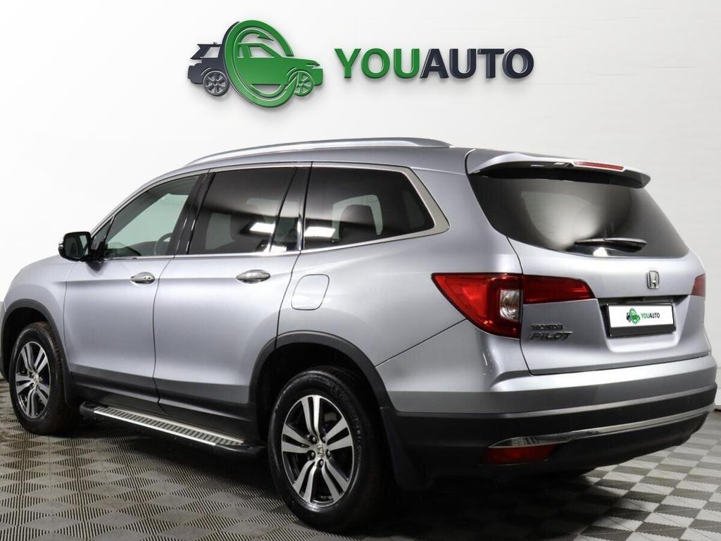 Honda Pilot 2018, серый